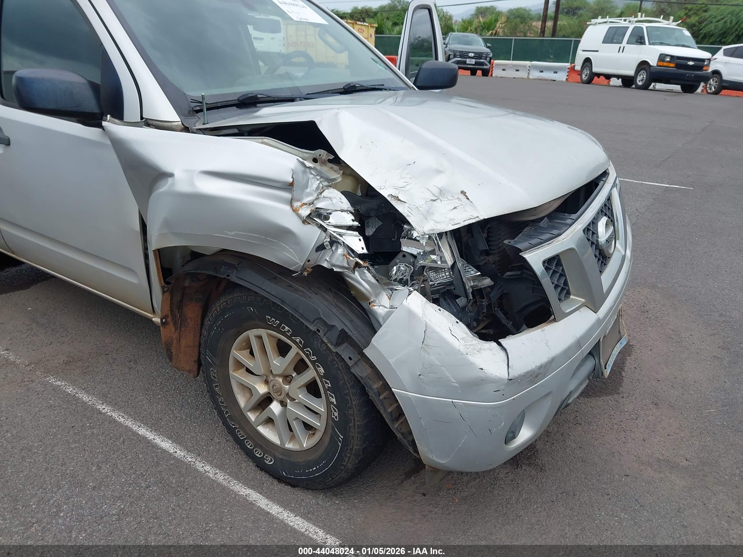 NISSAN FRONTIER image 6
