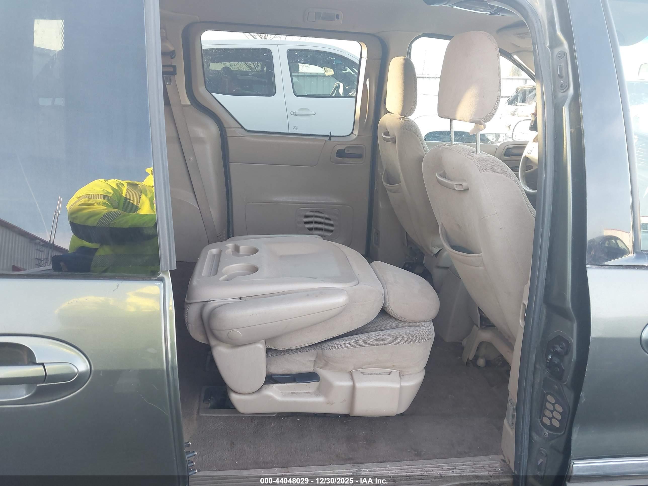 FORD WINDSTAR image 8
