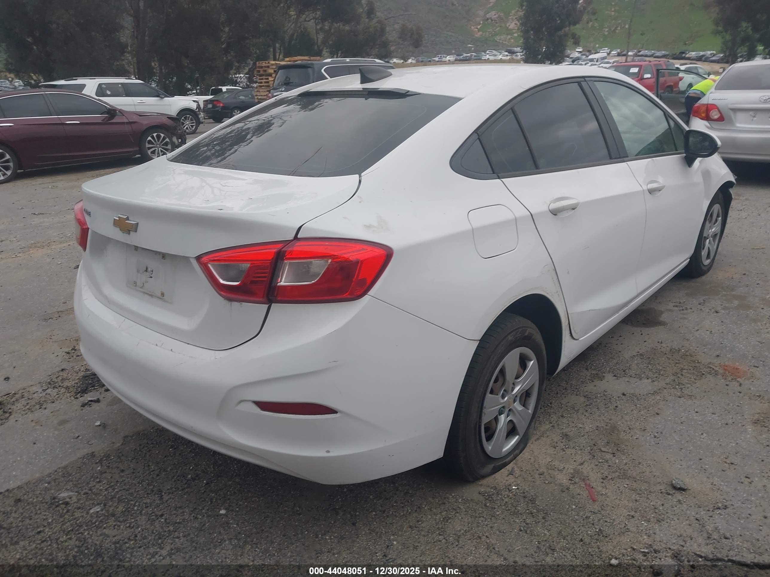 CHEVROLET CRUZE image 4