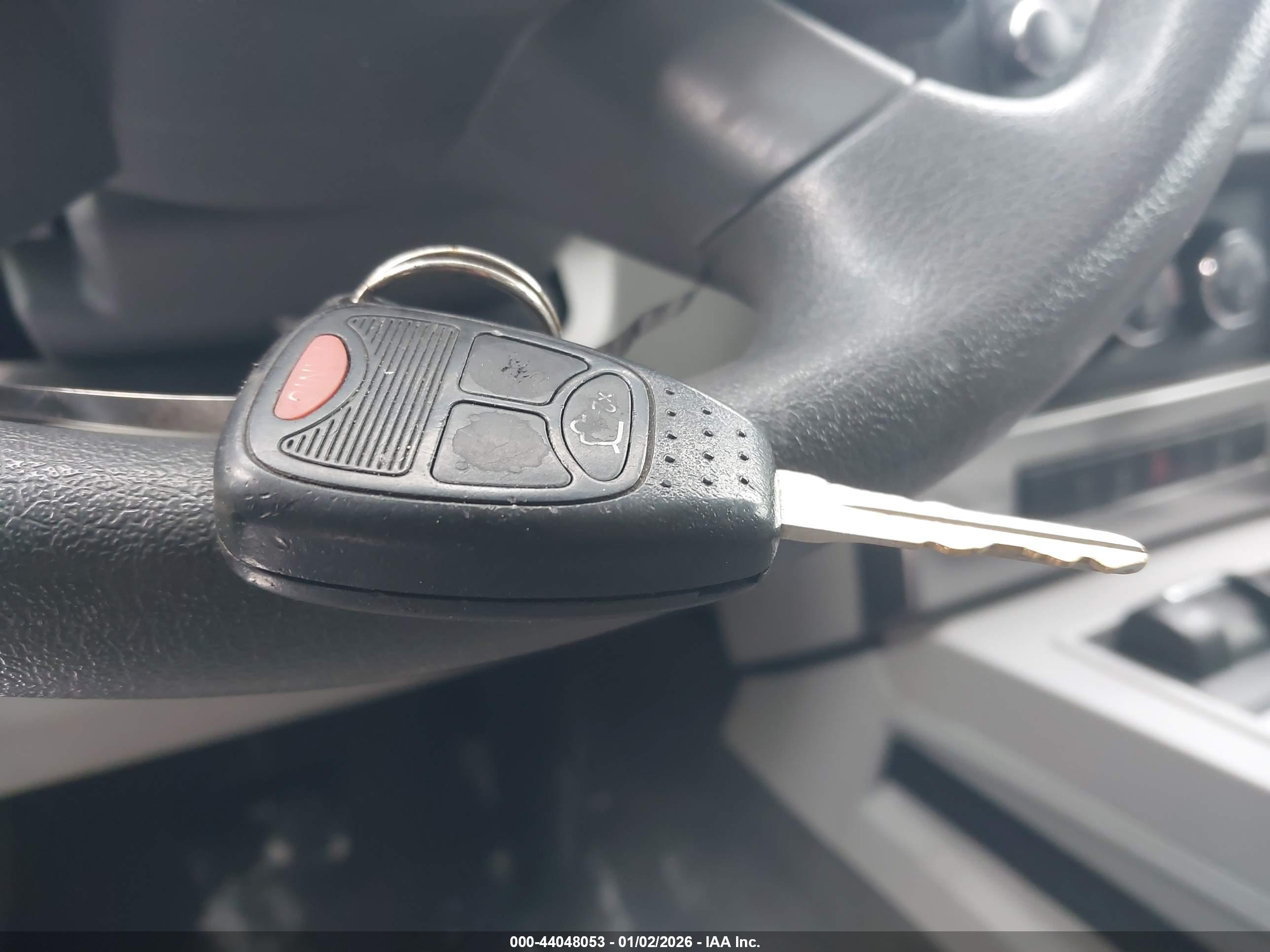 JEEP LIBERTY image 11