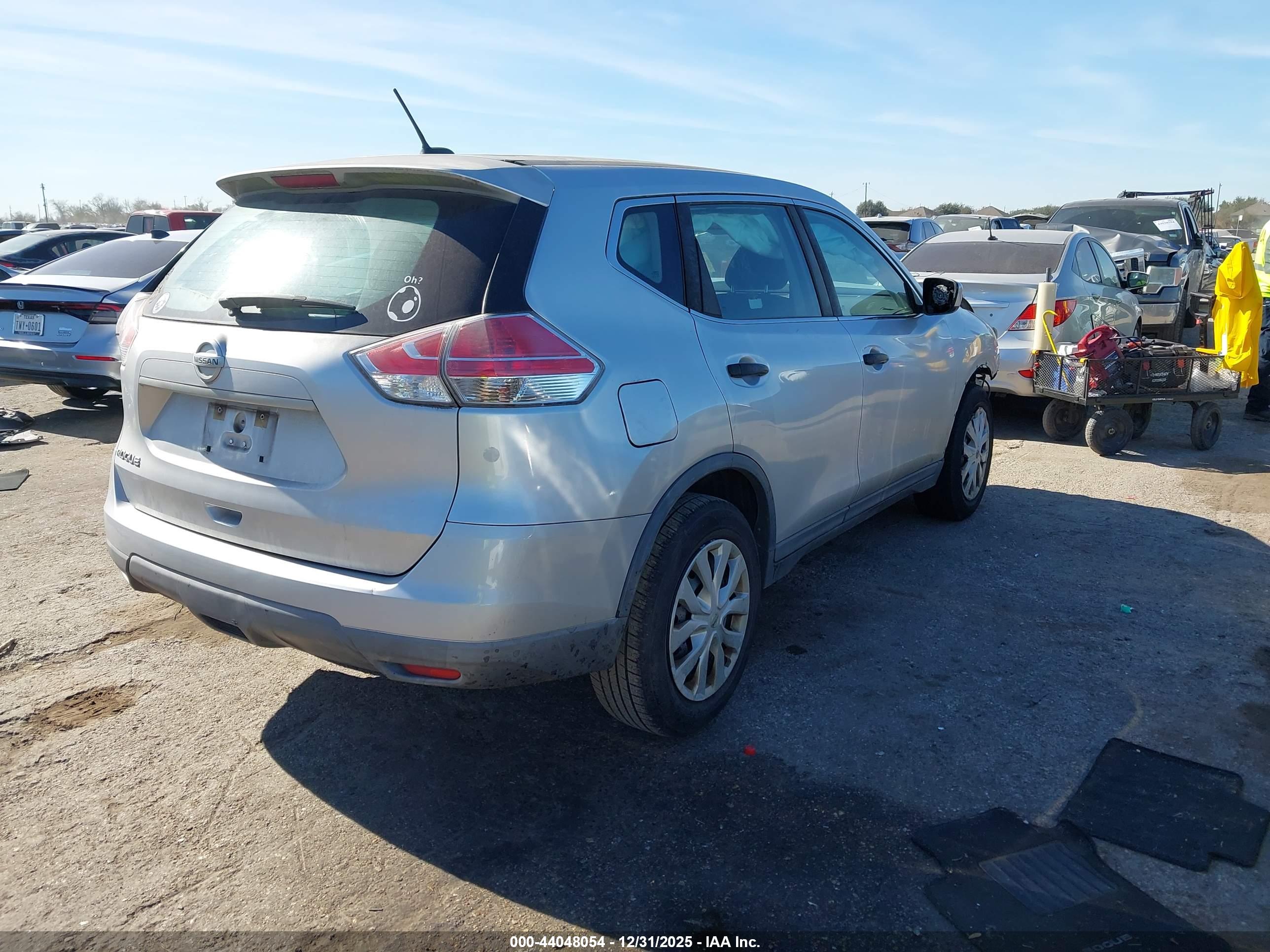 NISSAN ROGUE image 4