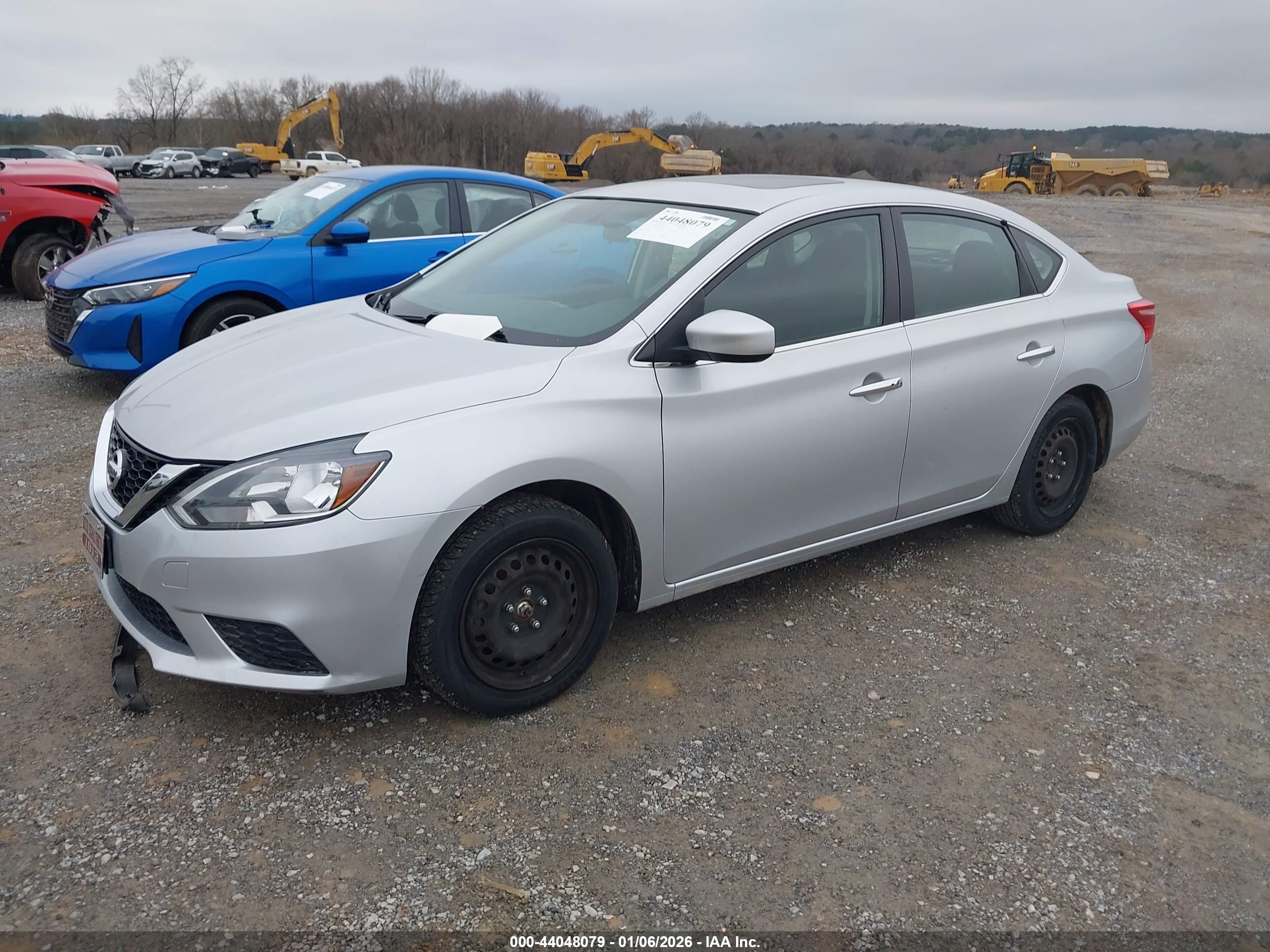 NISSAN SENTRA image 2