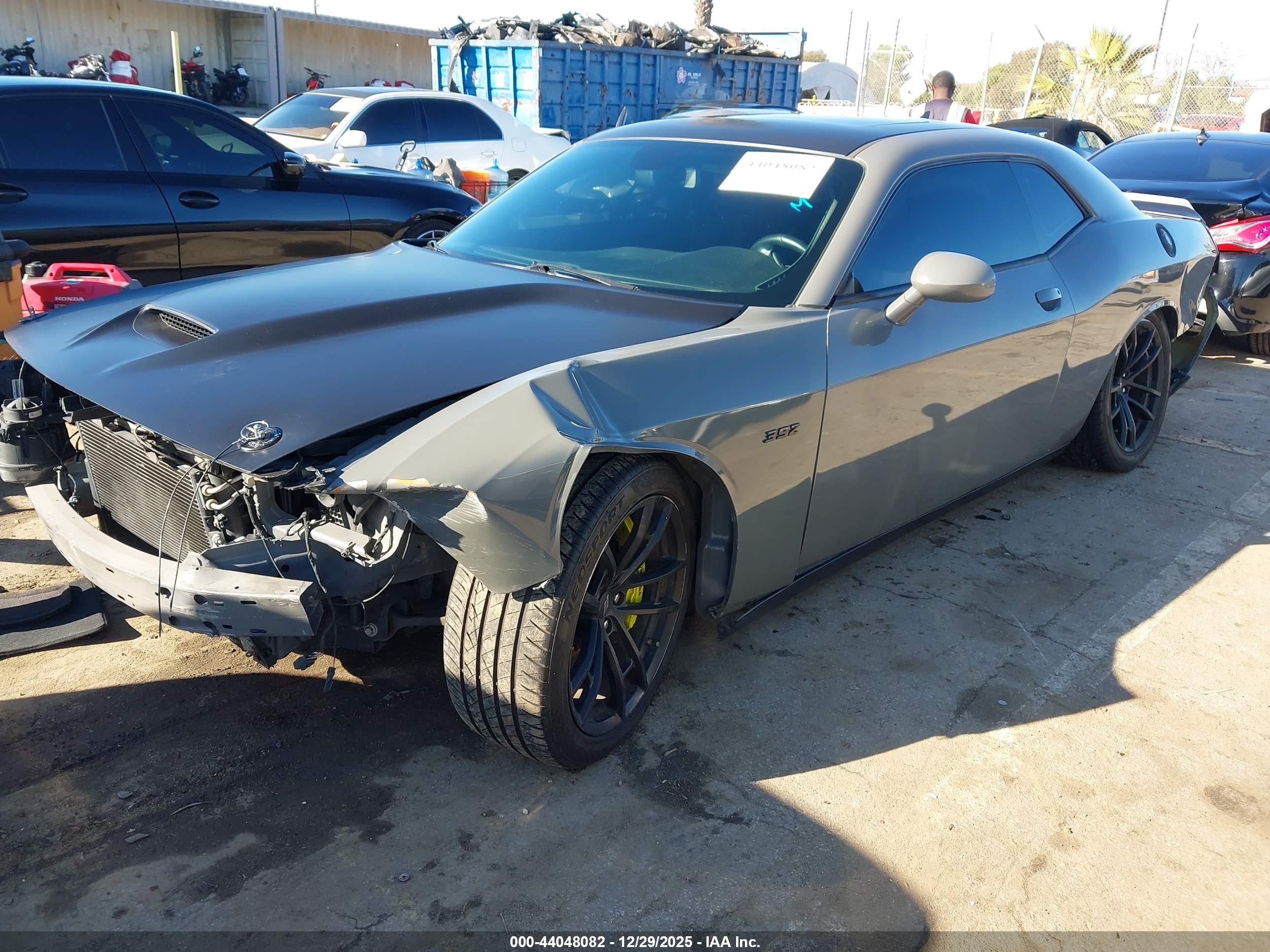 DODGE CHALLENGER image 2
