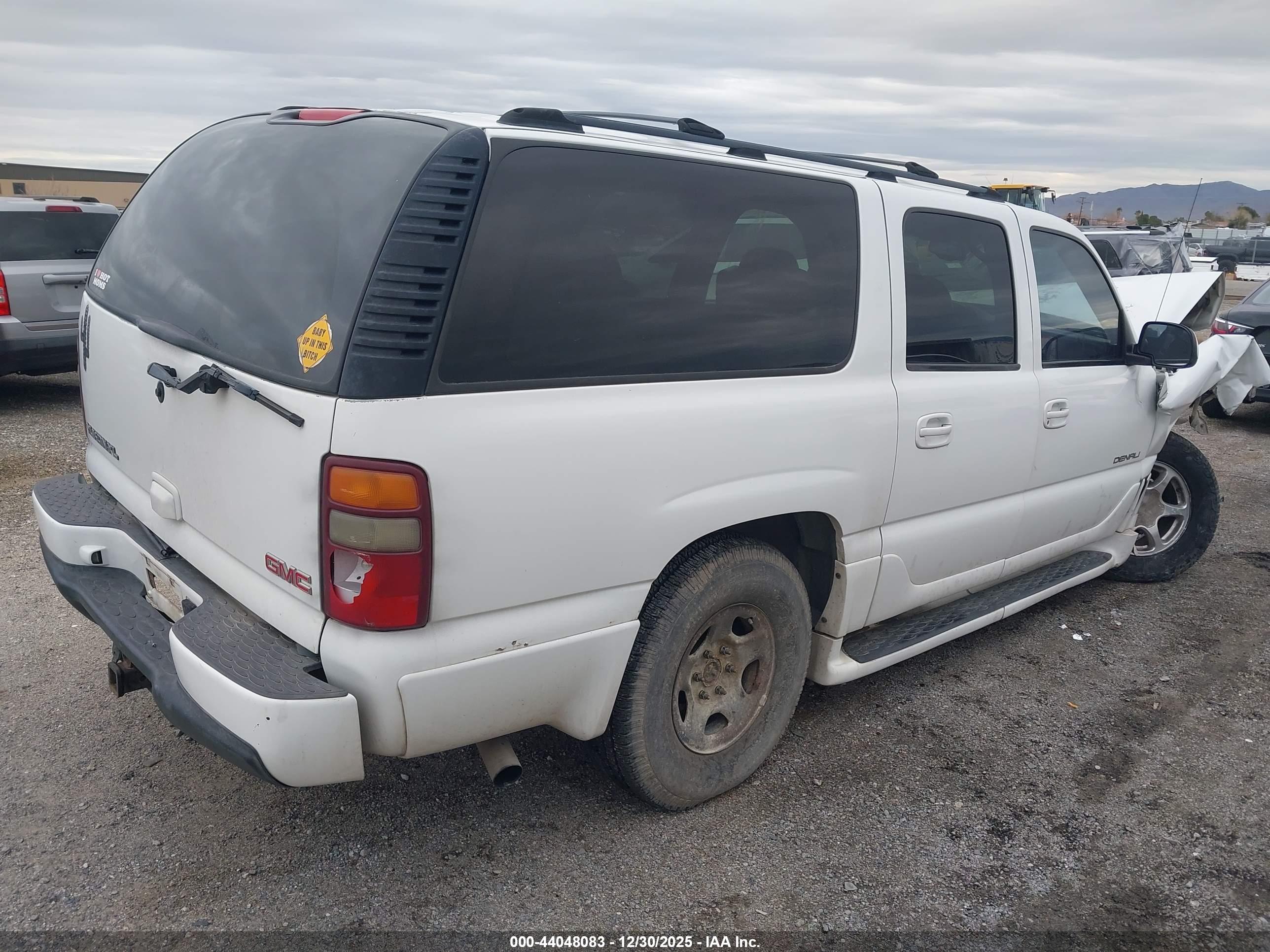GMC YUKON image 4
