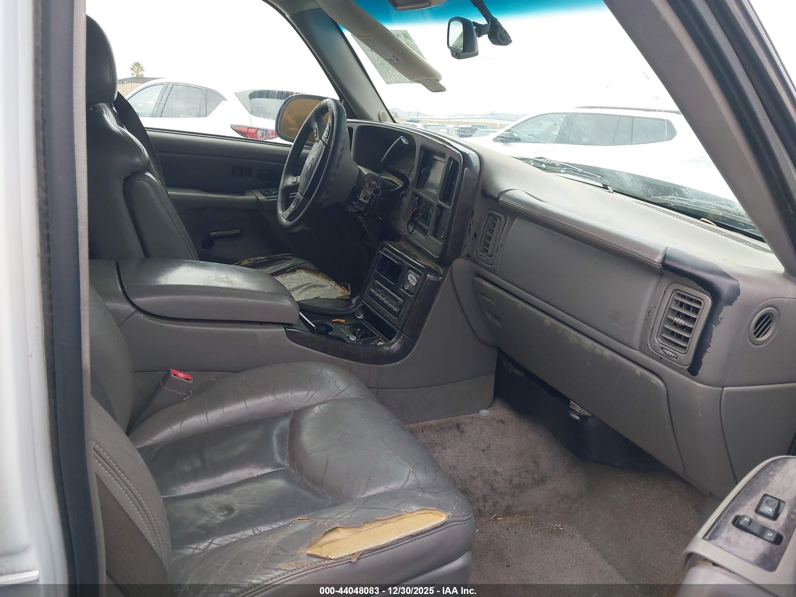GMC YUKON image 5