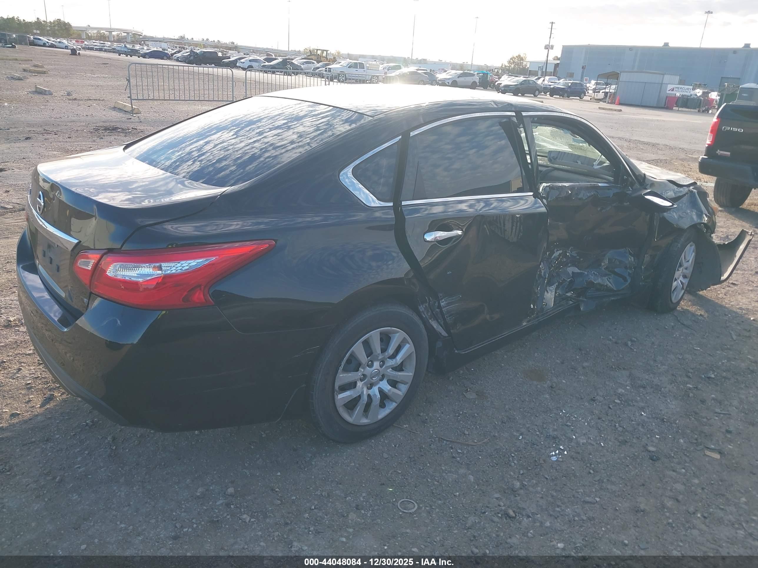NISSAN ALTIMA image 4