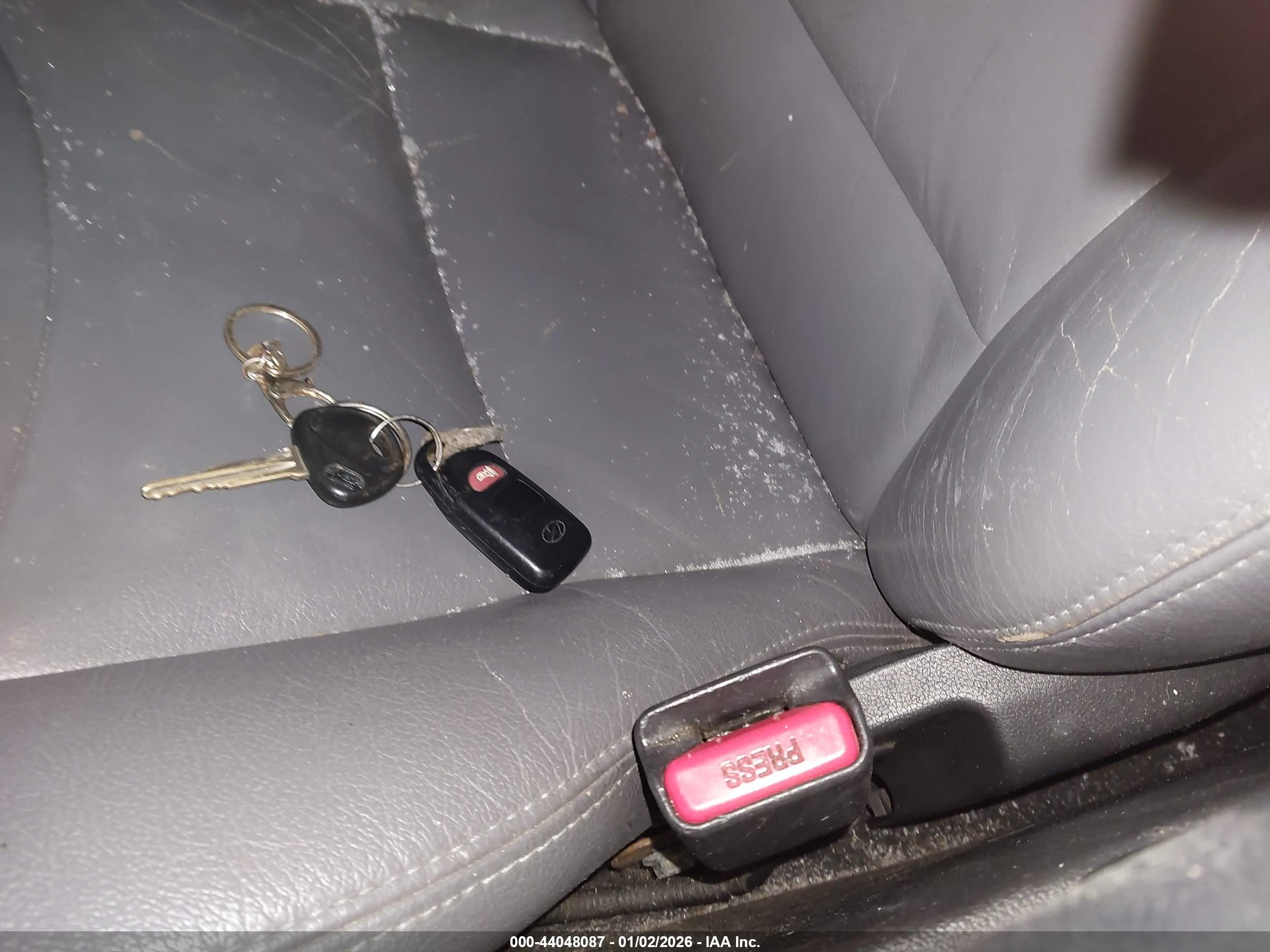 HYUNDAI ELANTRA image 11