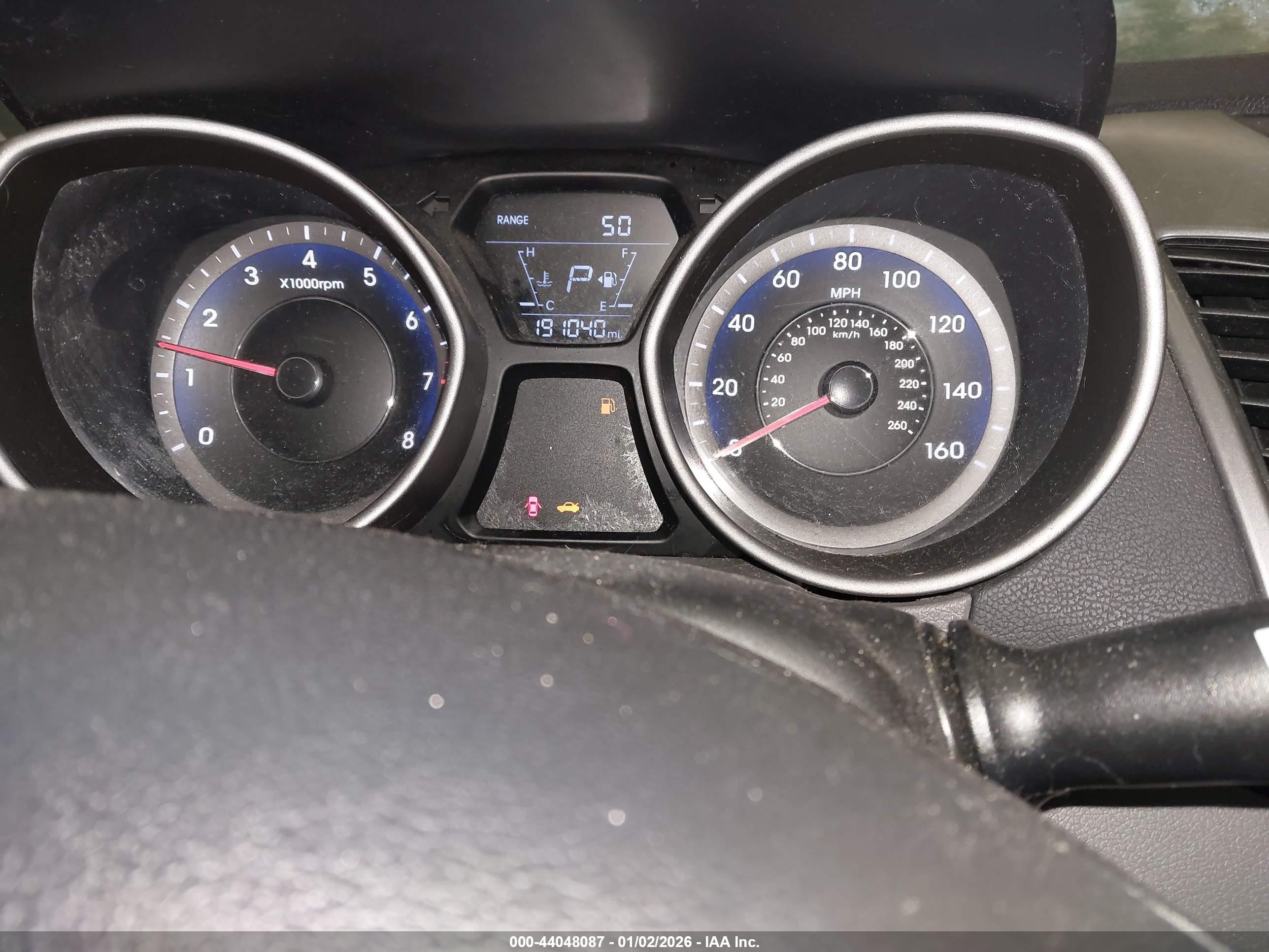 HYUNDAI ELANTRA image 7