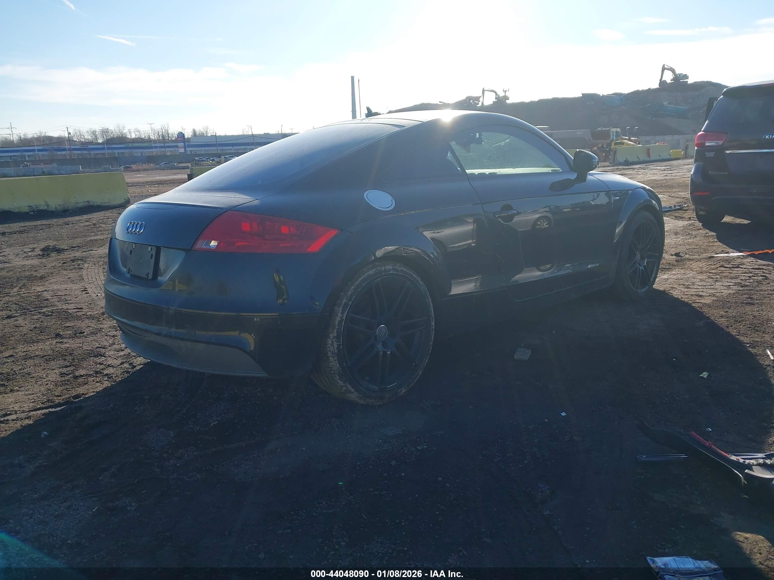 AUDI TT image 4