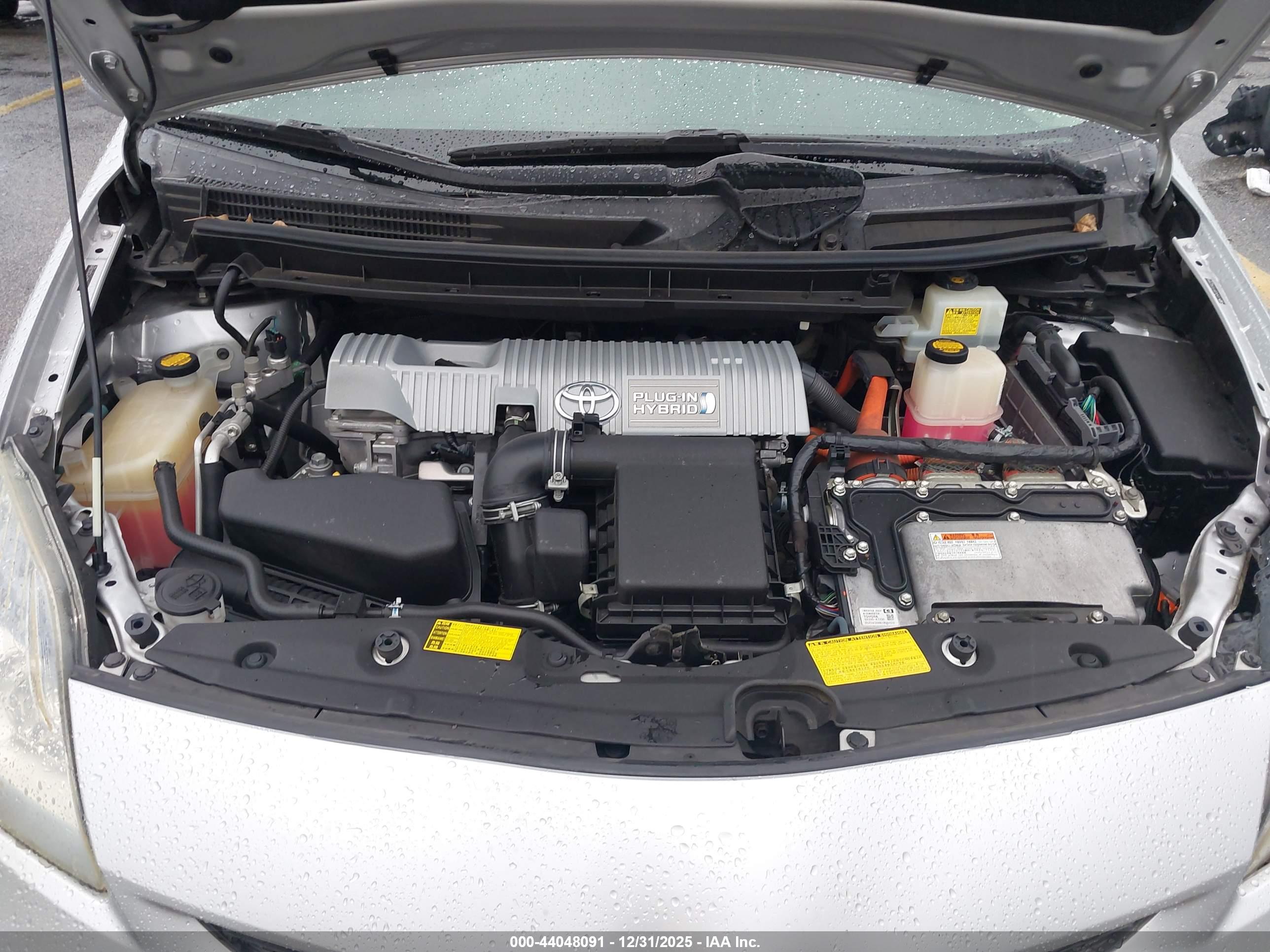 TOYOTA PRIUS image 10