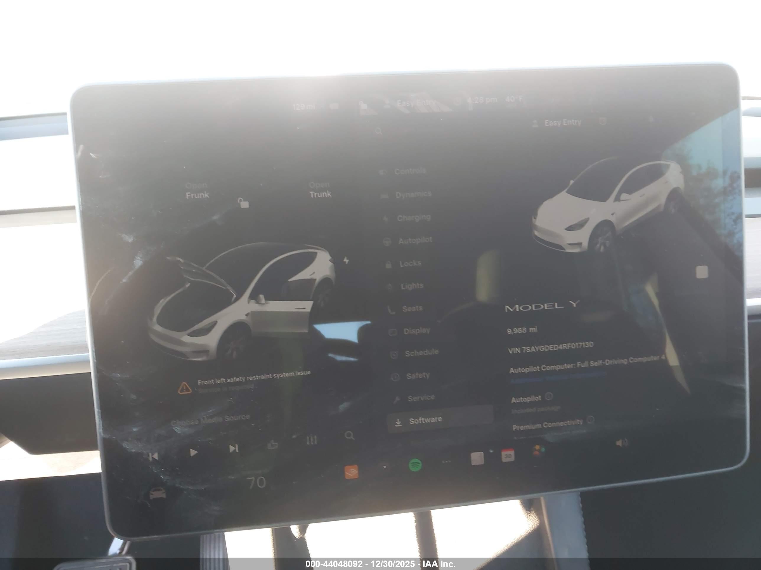 TESLA MODEL image 7
