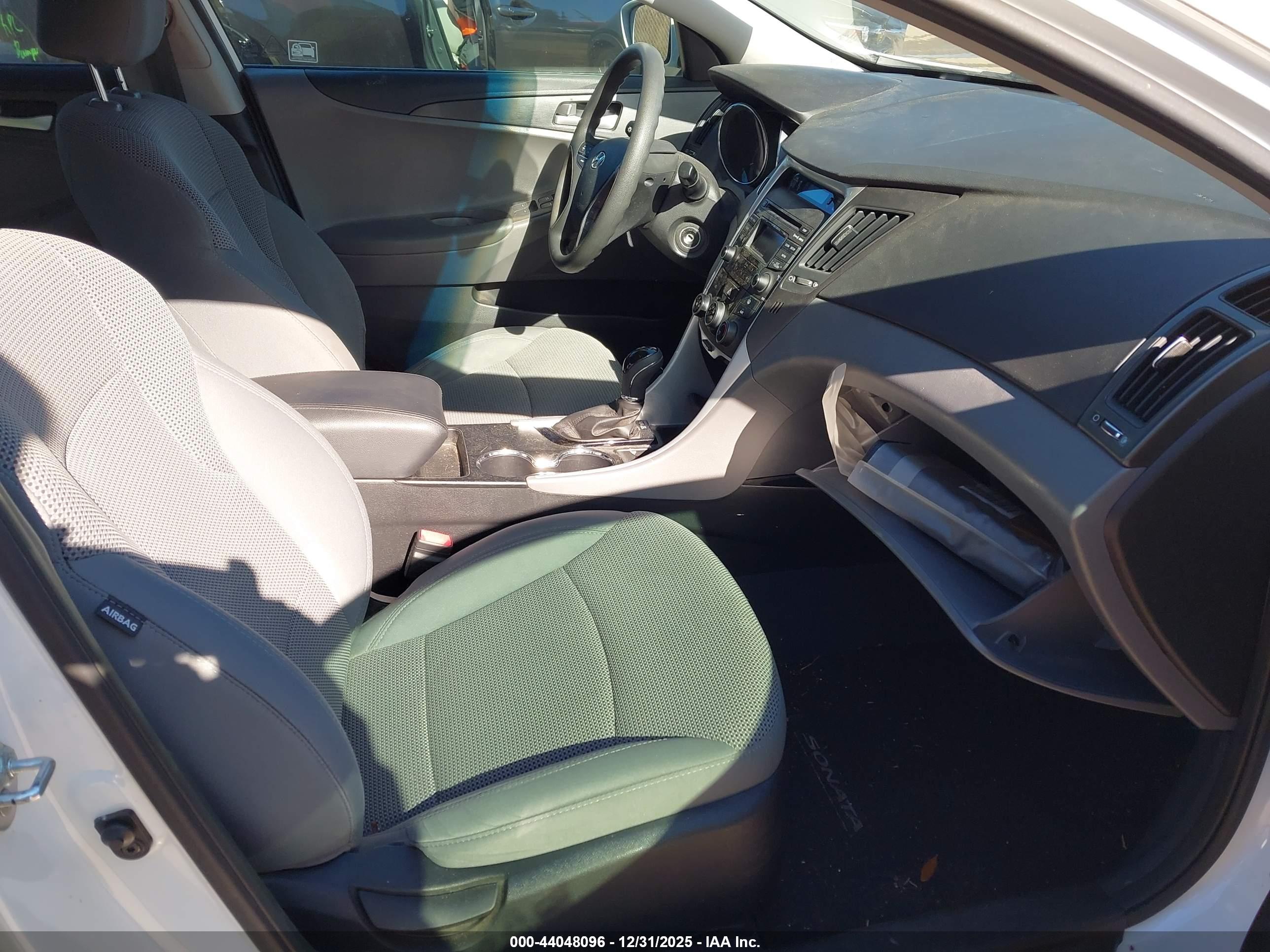 HYUNDAI SONATA image 5