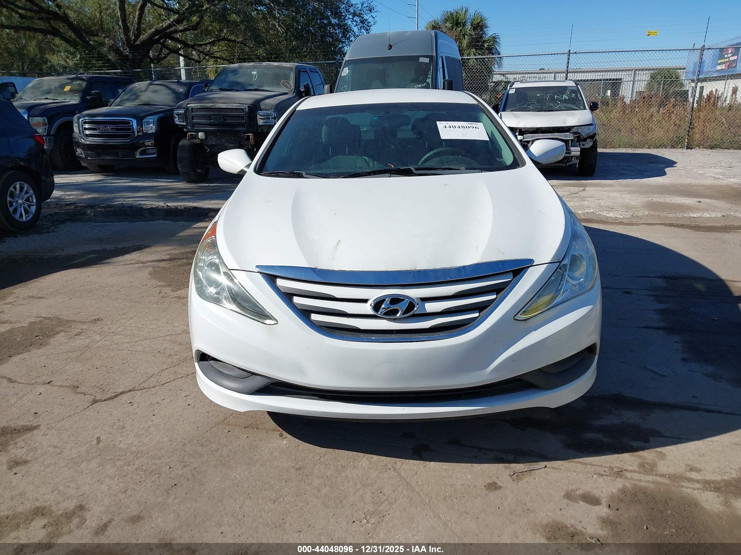 HYUNDAI SONATA image 6