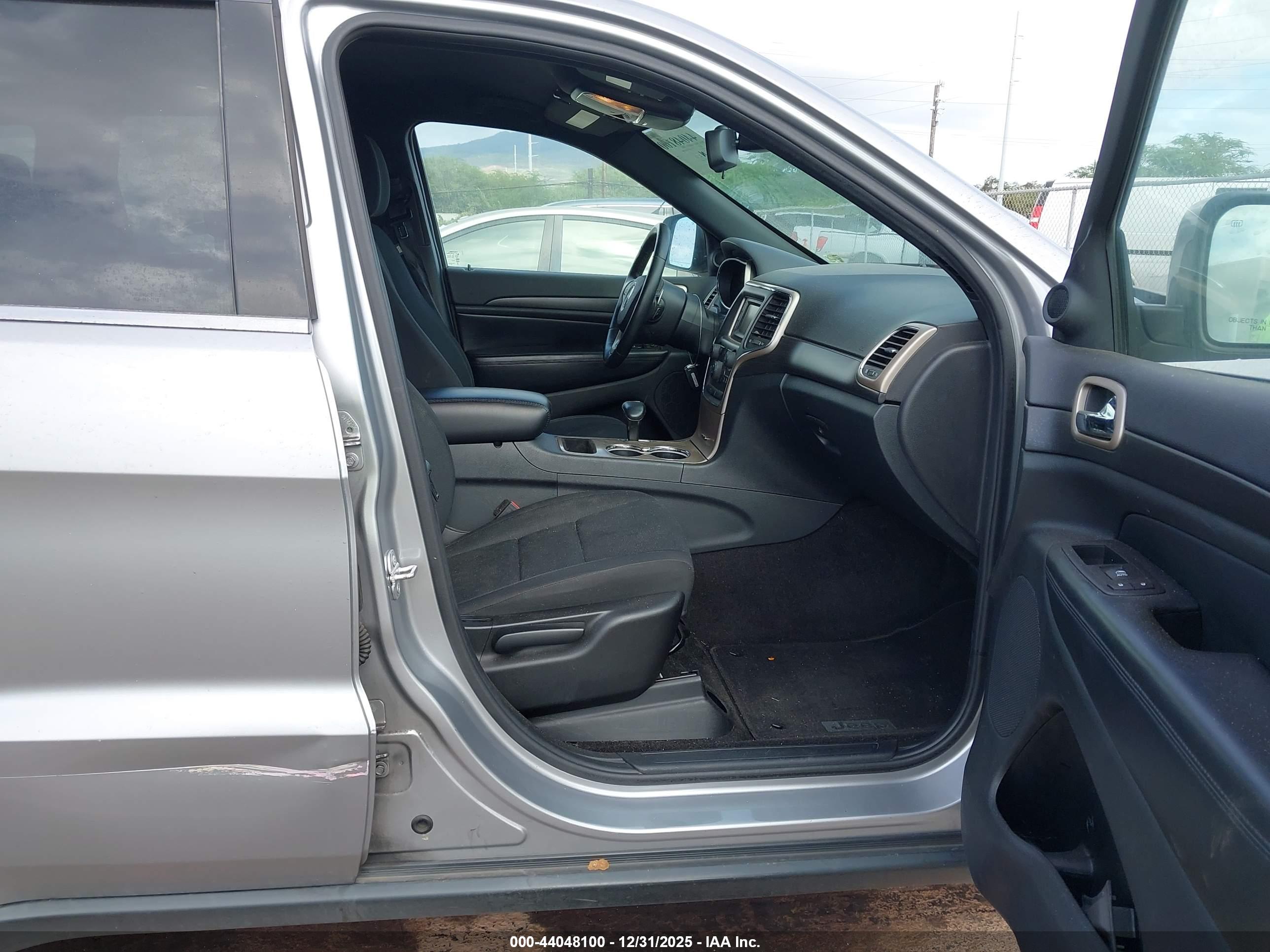 JEEP GRAND image 5