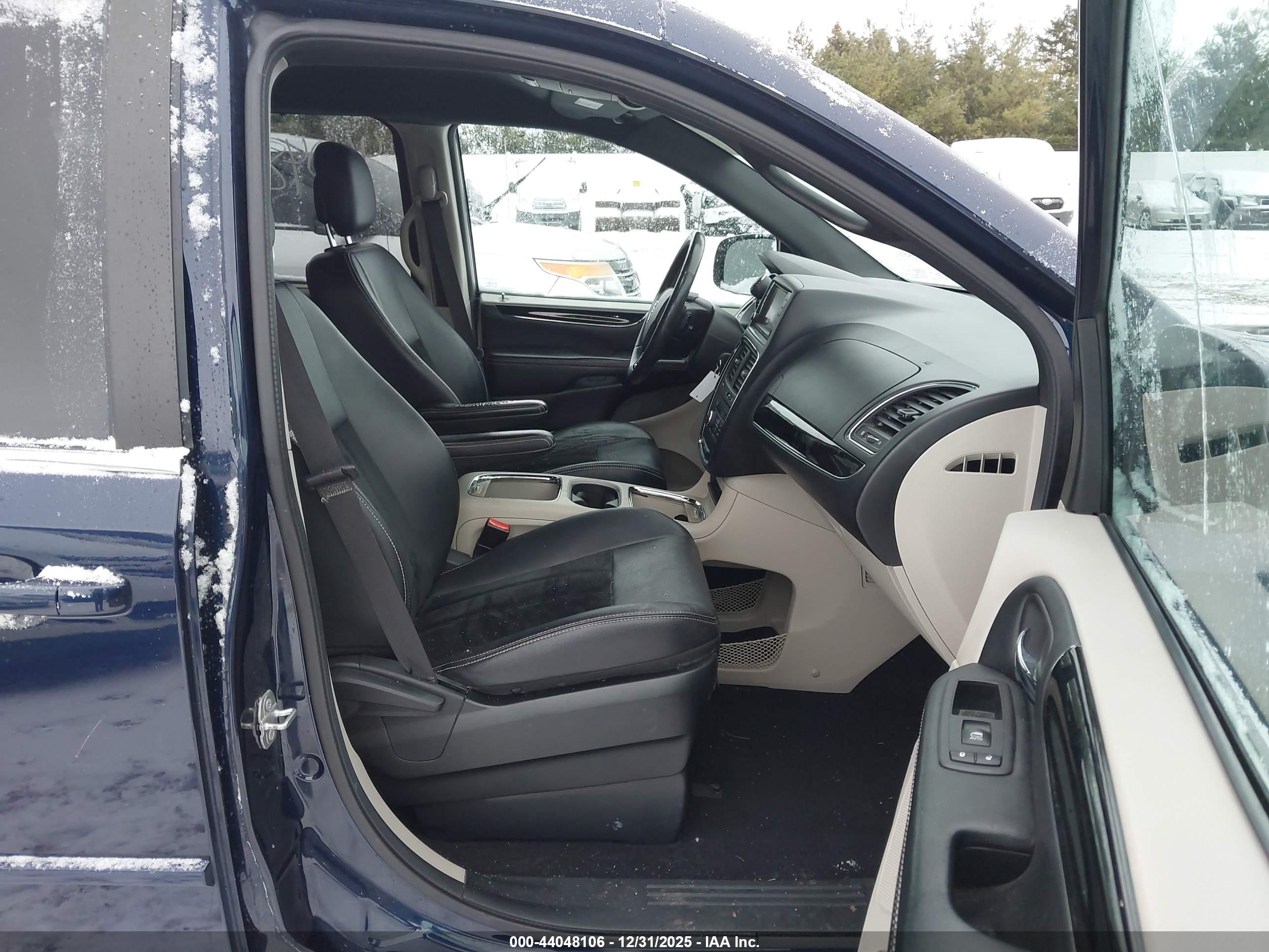 DODGE GRAND image 5