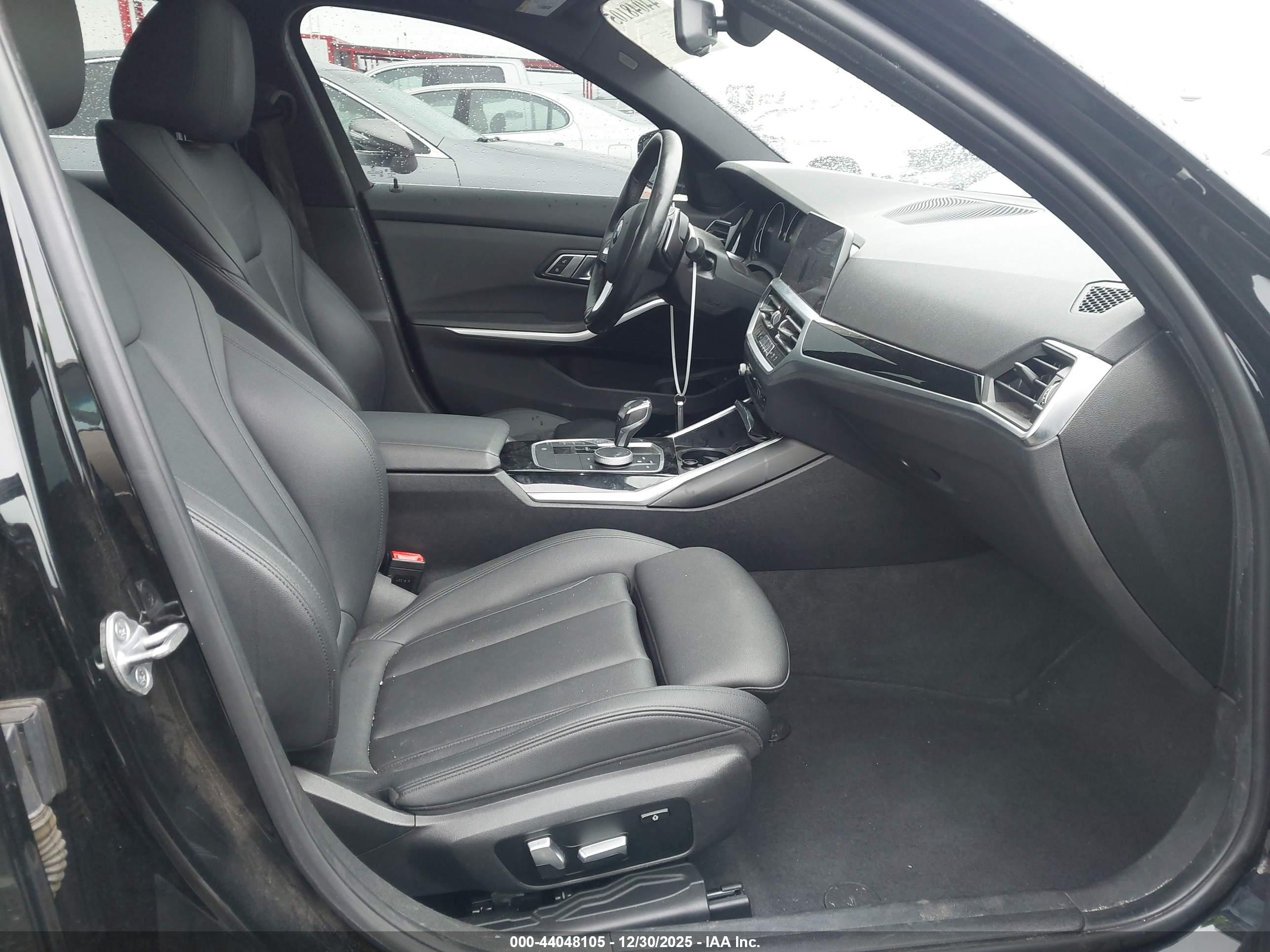BMW 330I image 5