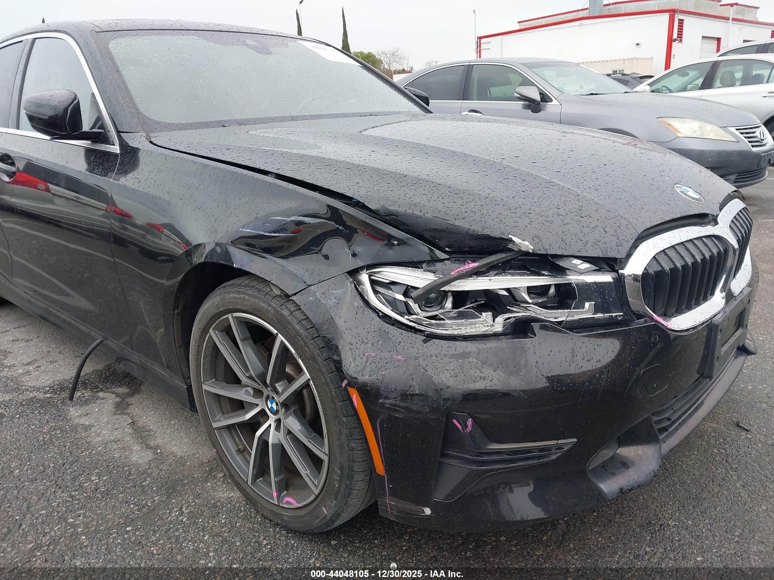 BMW 330I image 6