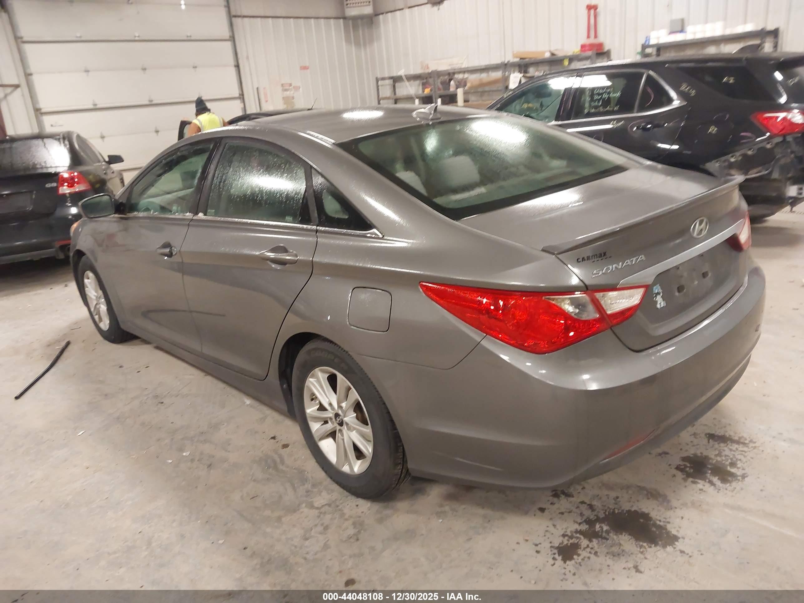 HYUNDAI SONATA image 3