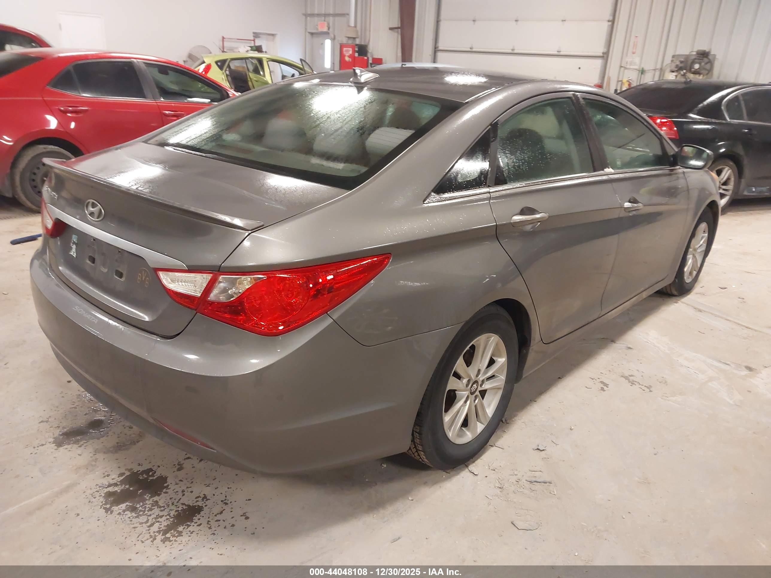HYUNDAI SONATA image 4