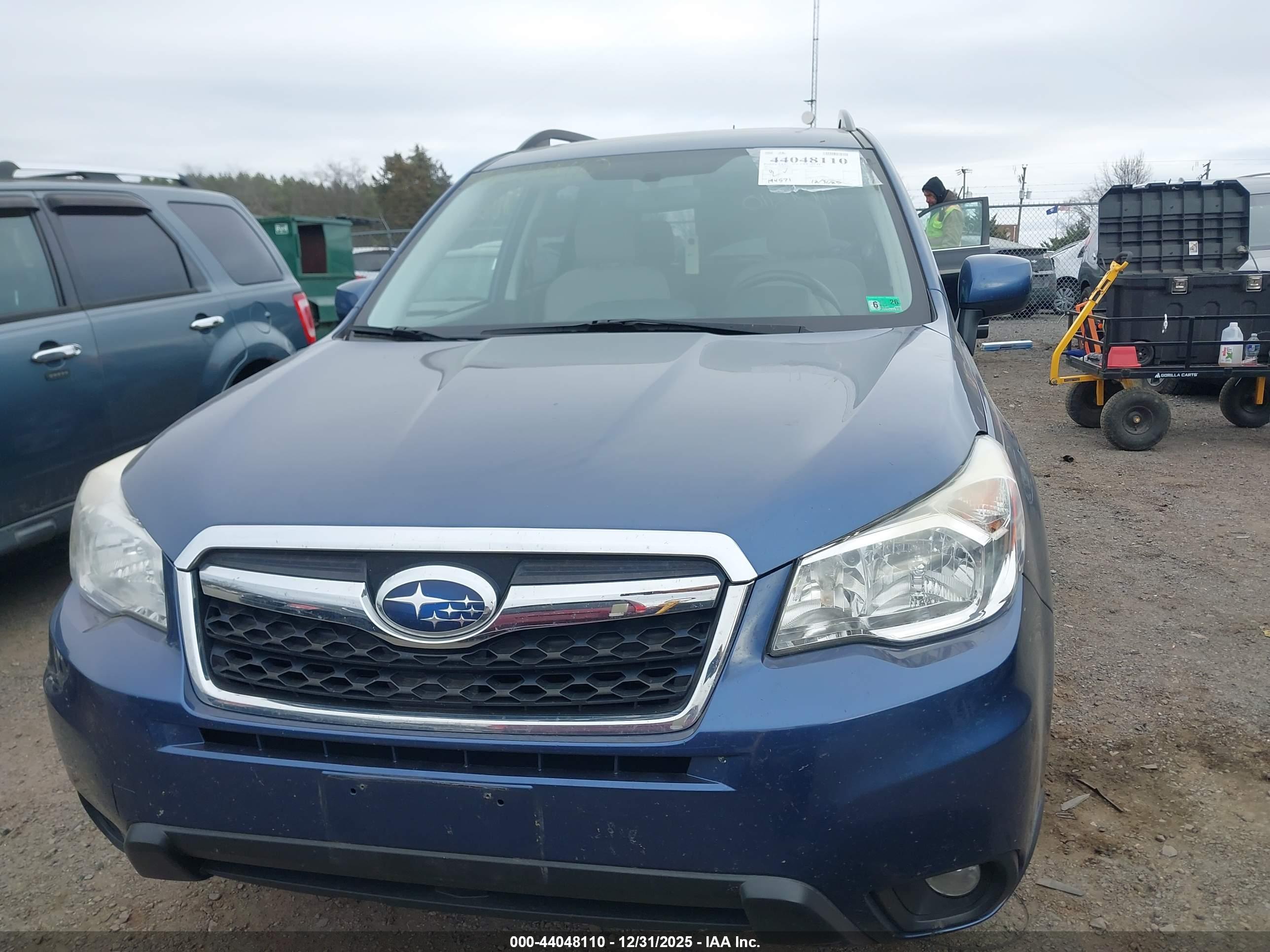 SUBARU FORESTER image 6
