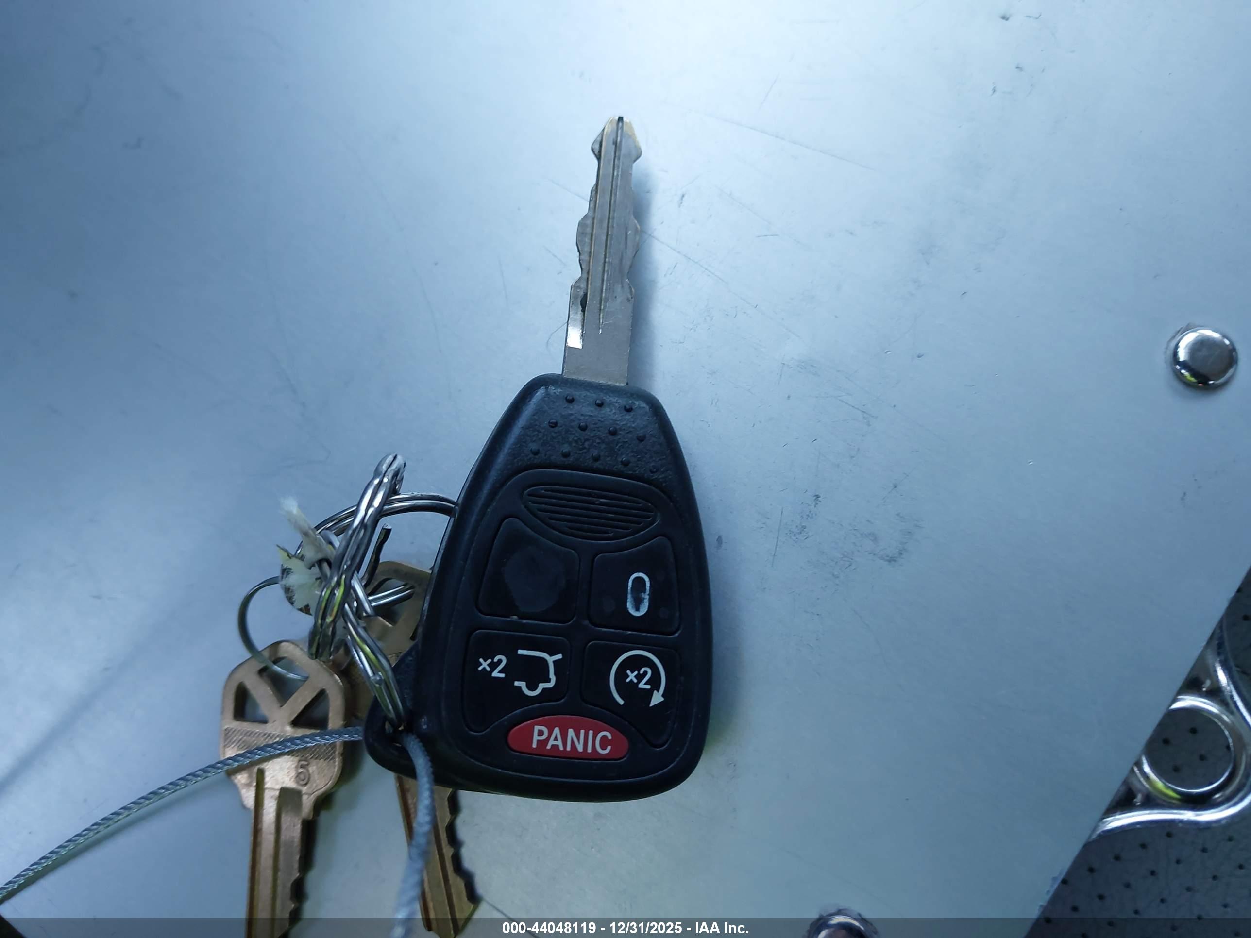 JEEP LIBERTY image 11