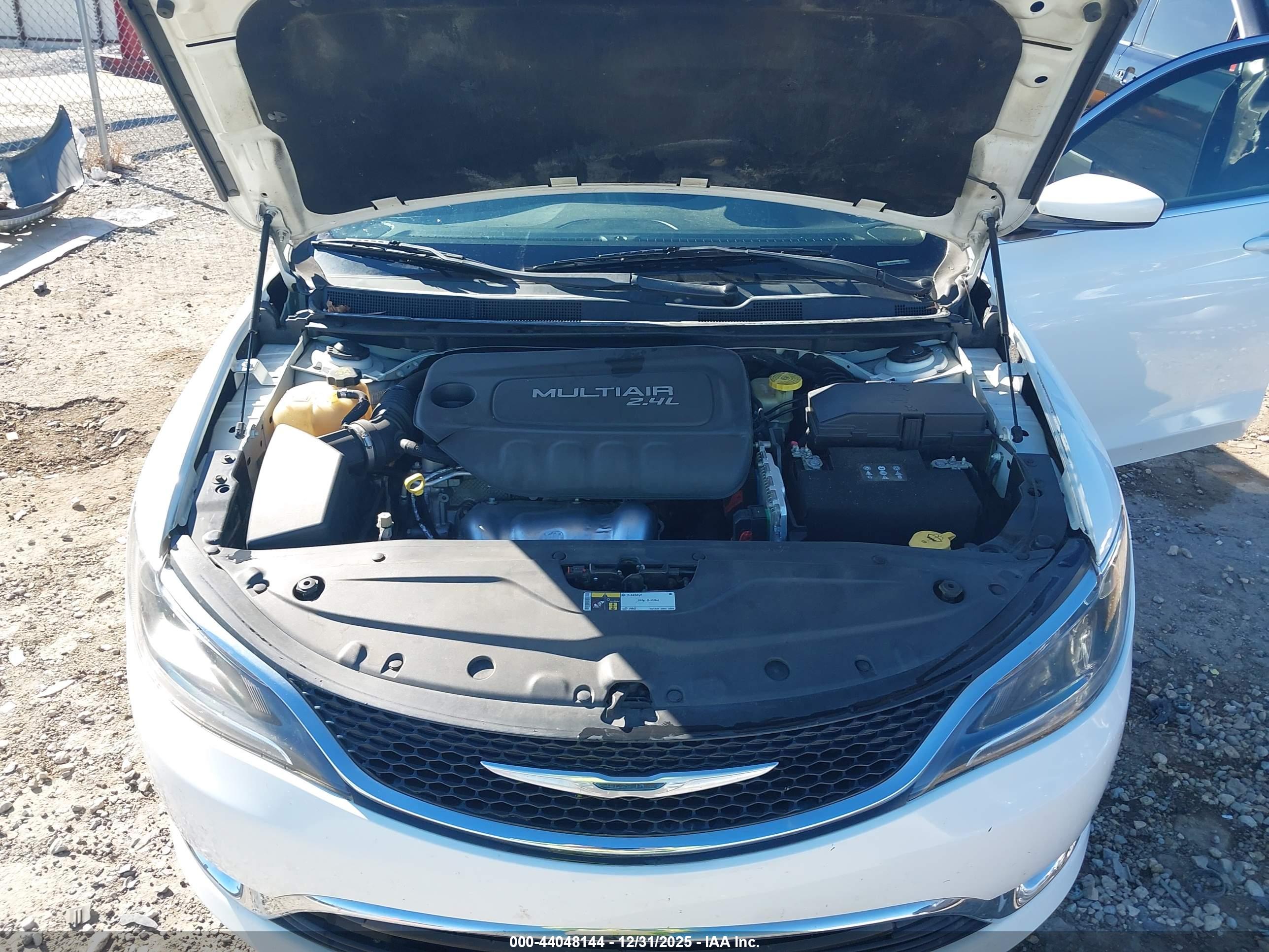 CHRYSLER 200 image 10