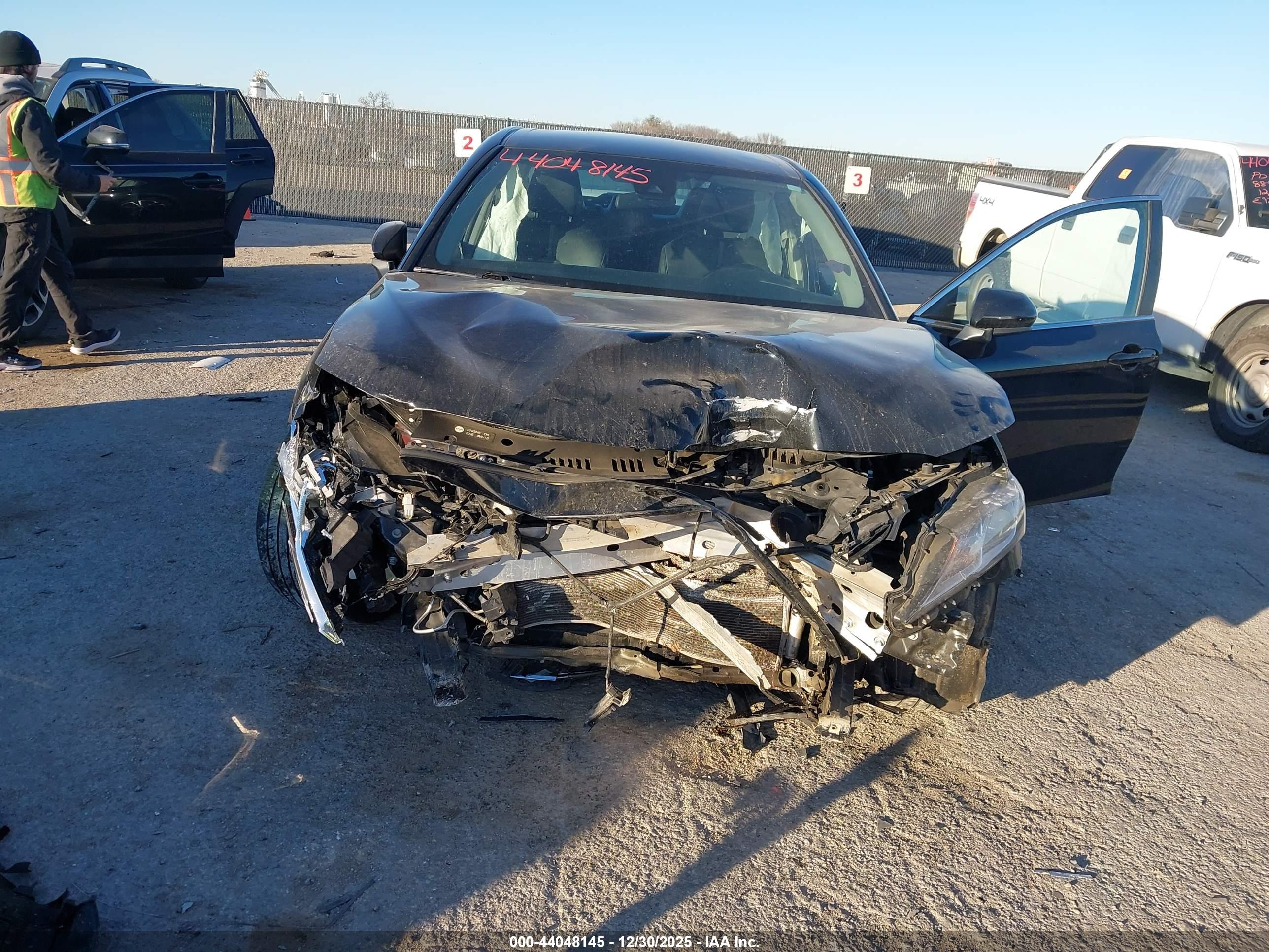 TOYOTA CAMRY image 6