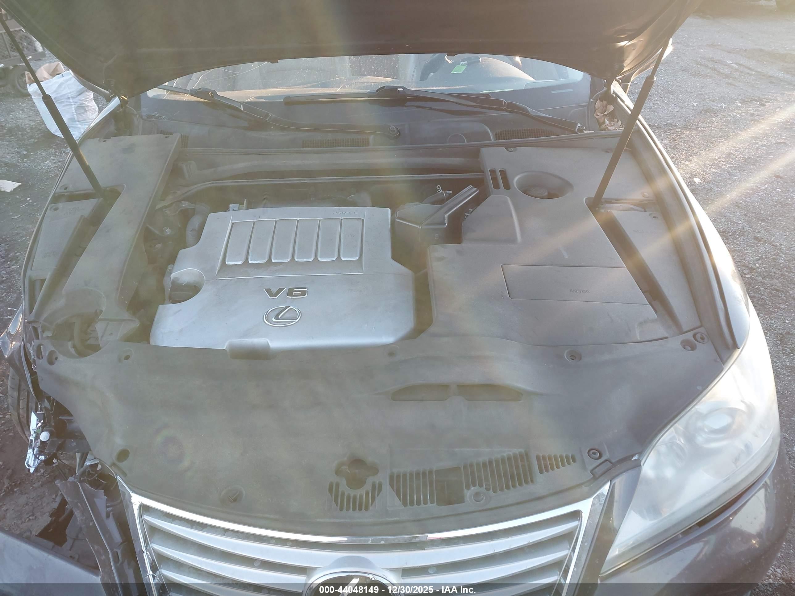 LEXUS ES image 10