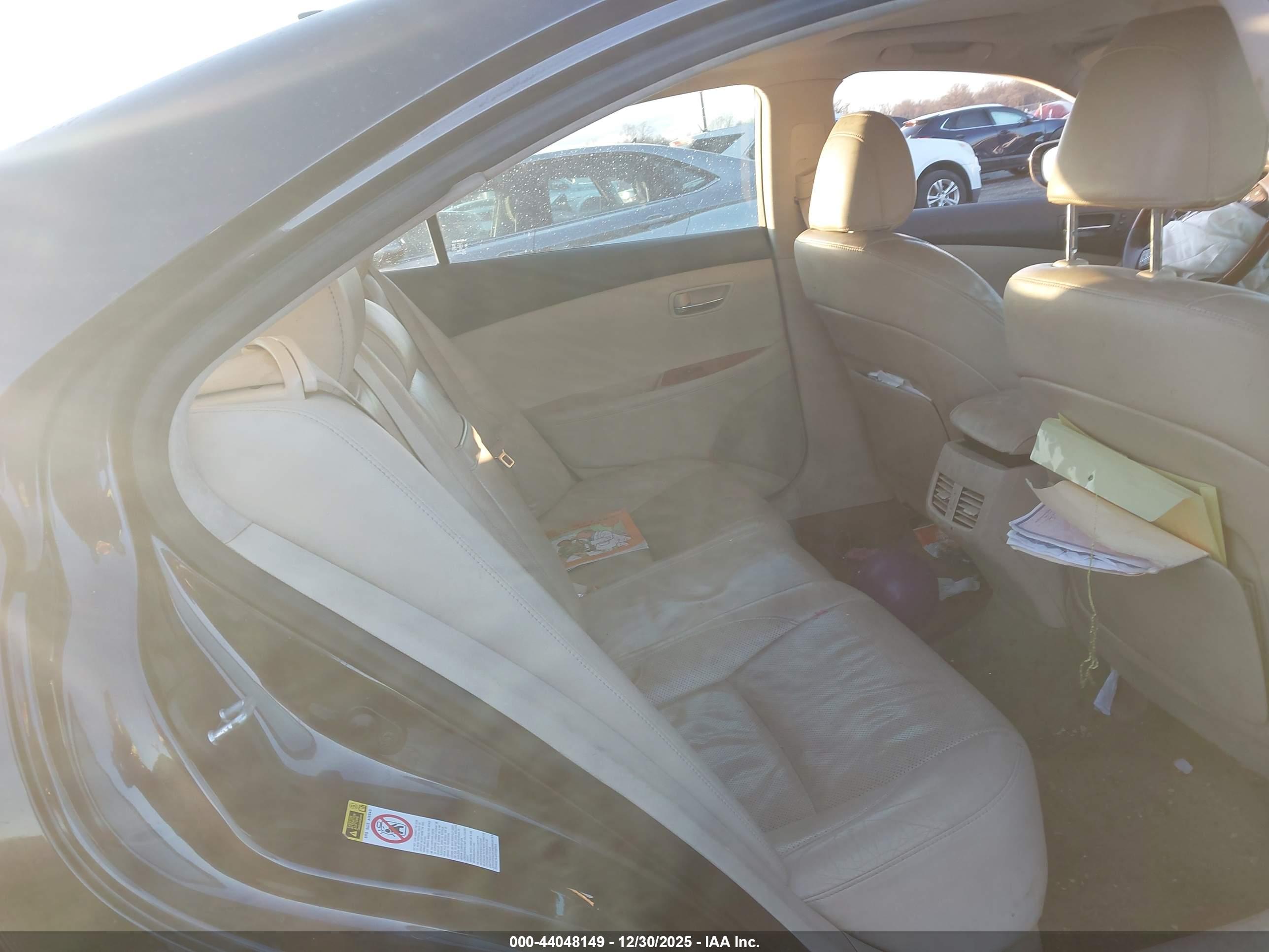 LEXUS ES image 8