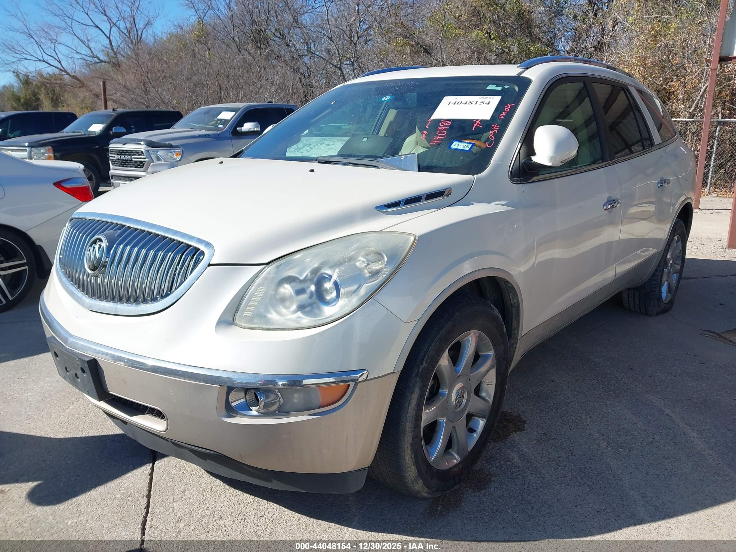 BUICK ENCLAVE image 2