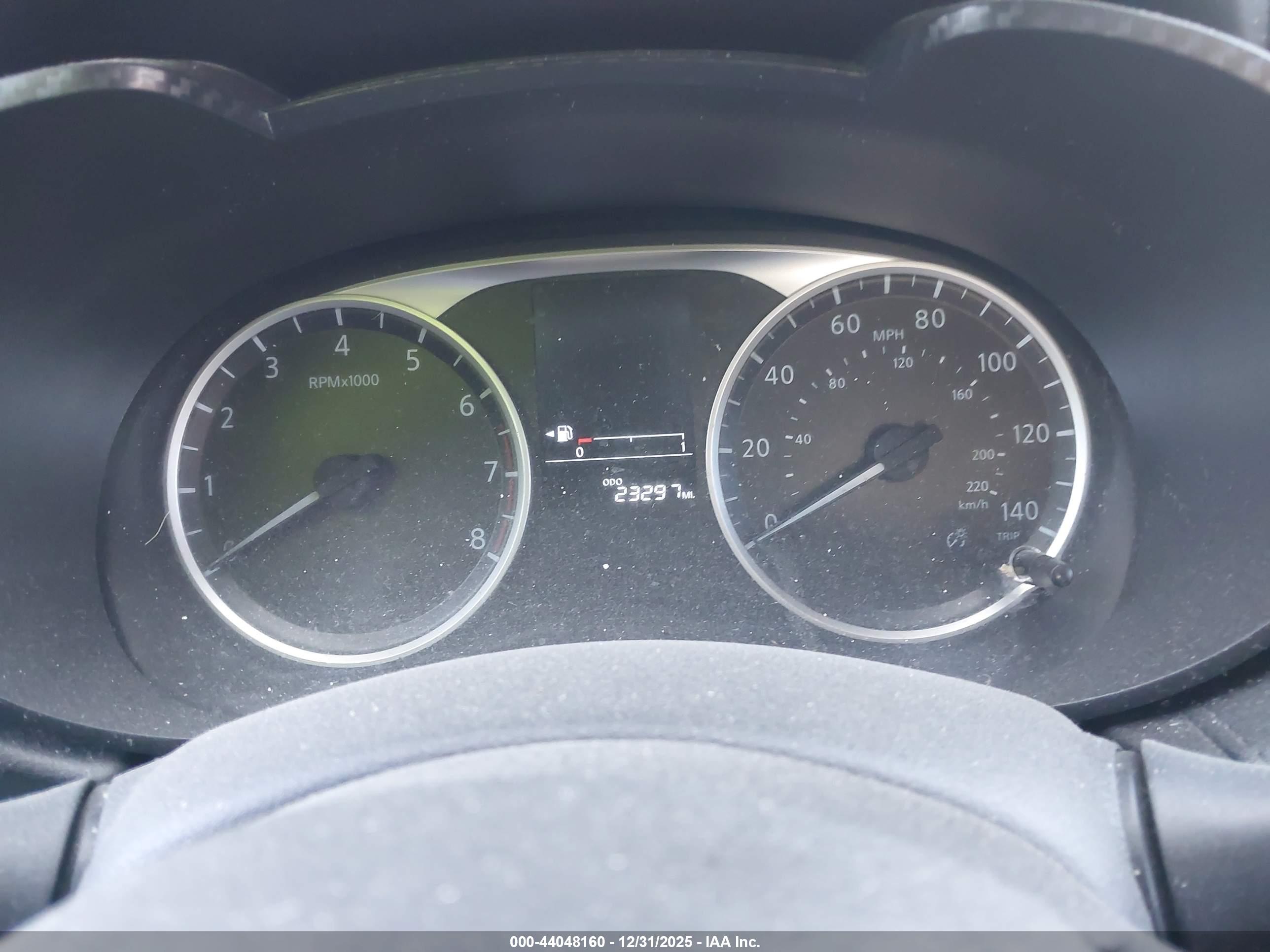 NISSAN VERSA image 7