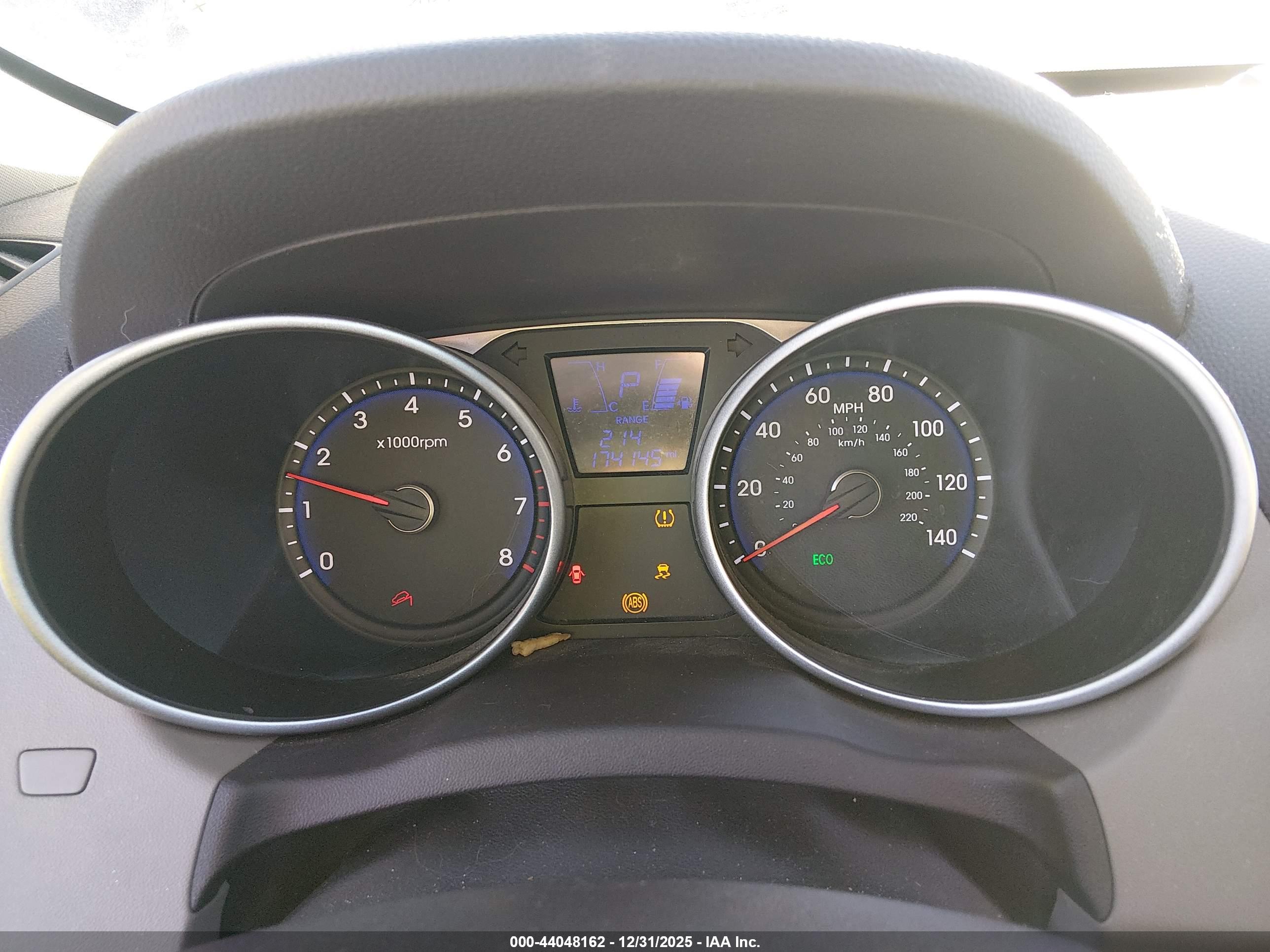 HYUNDAI TUCSON image 7