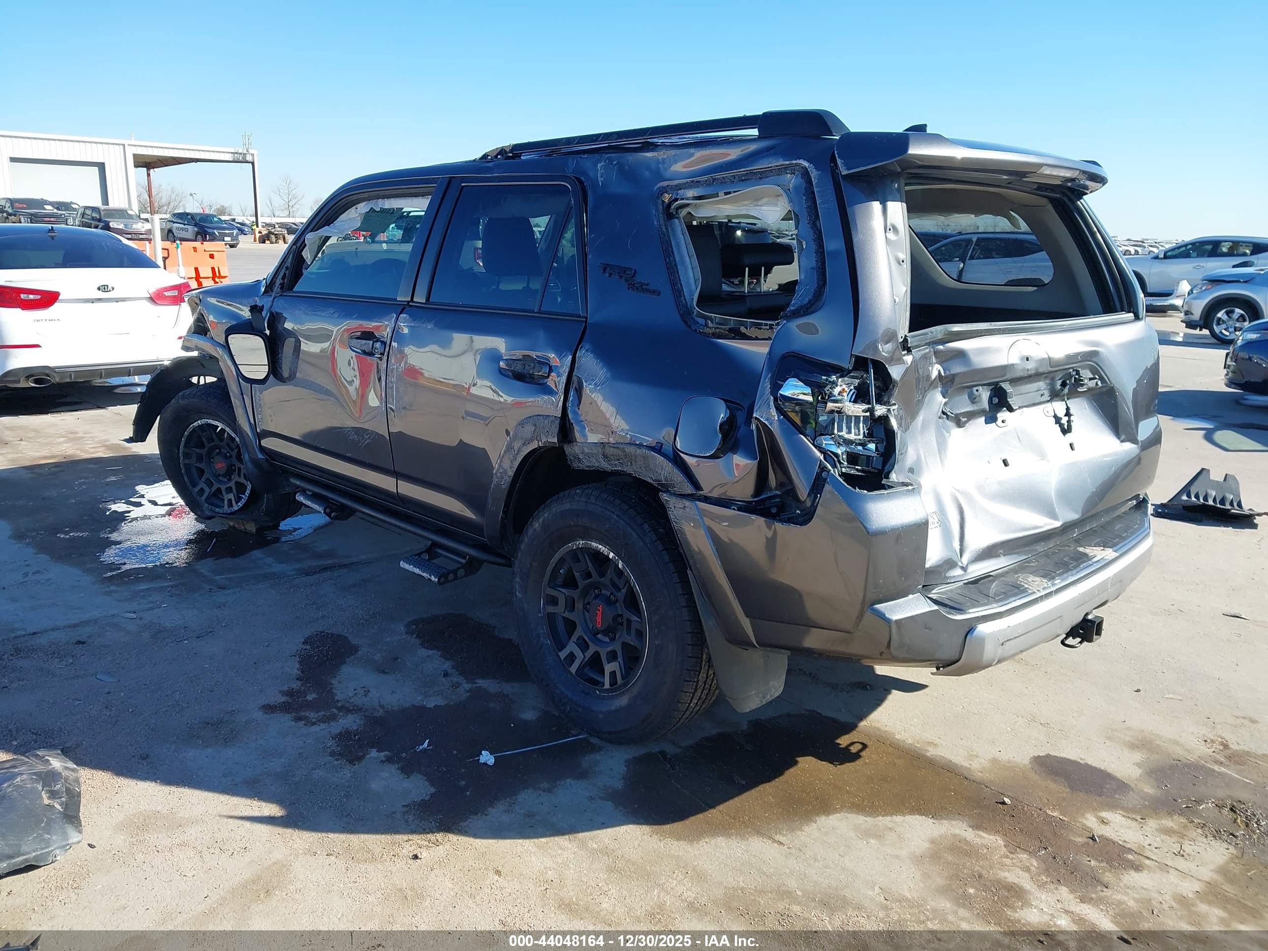 TOYOTA 4RUNNER image 3