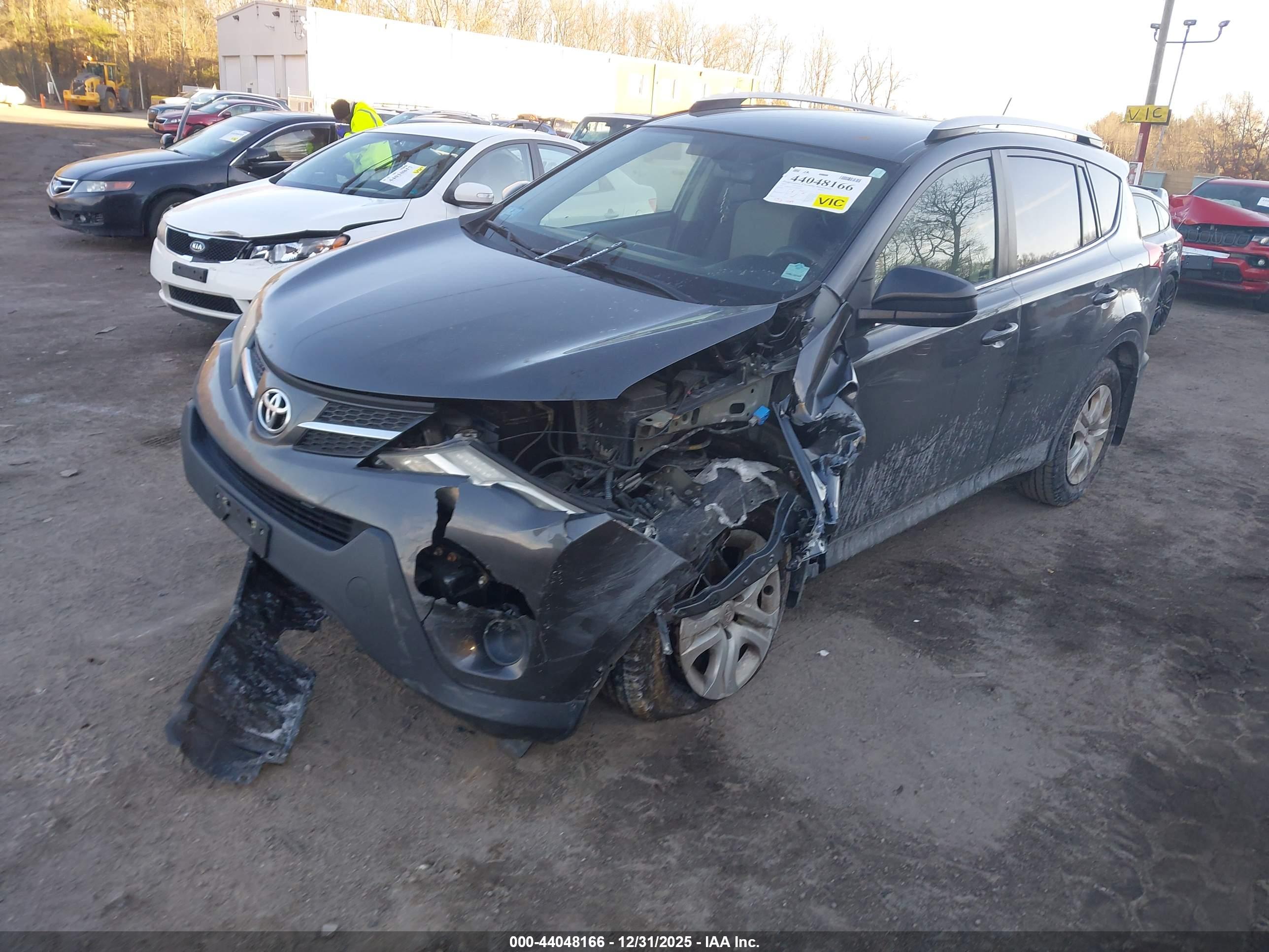 TOYOTA RAV4 image 2
