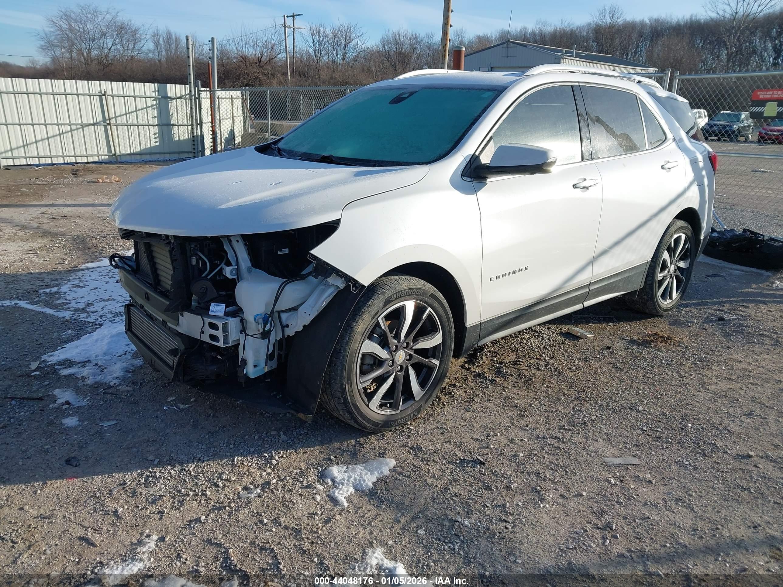 CHEVROLET EQUINOX image 2