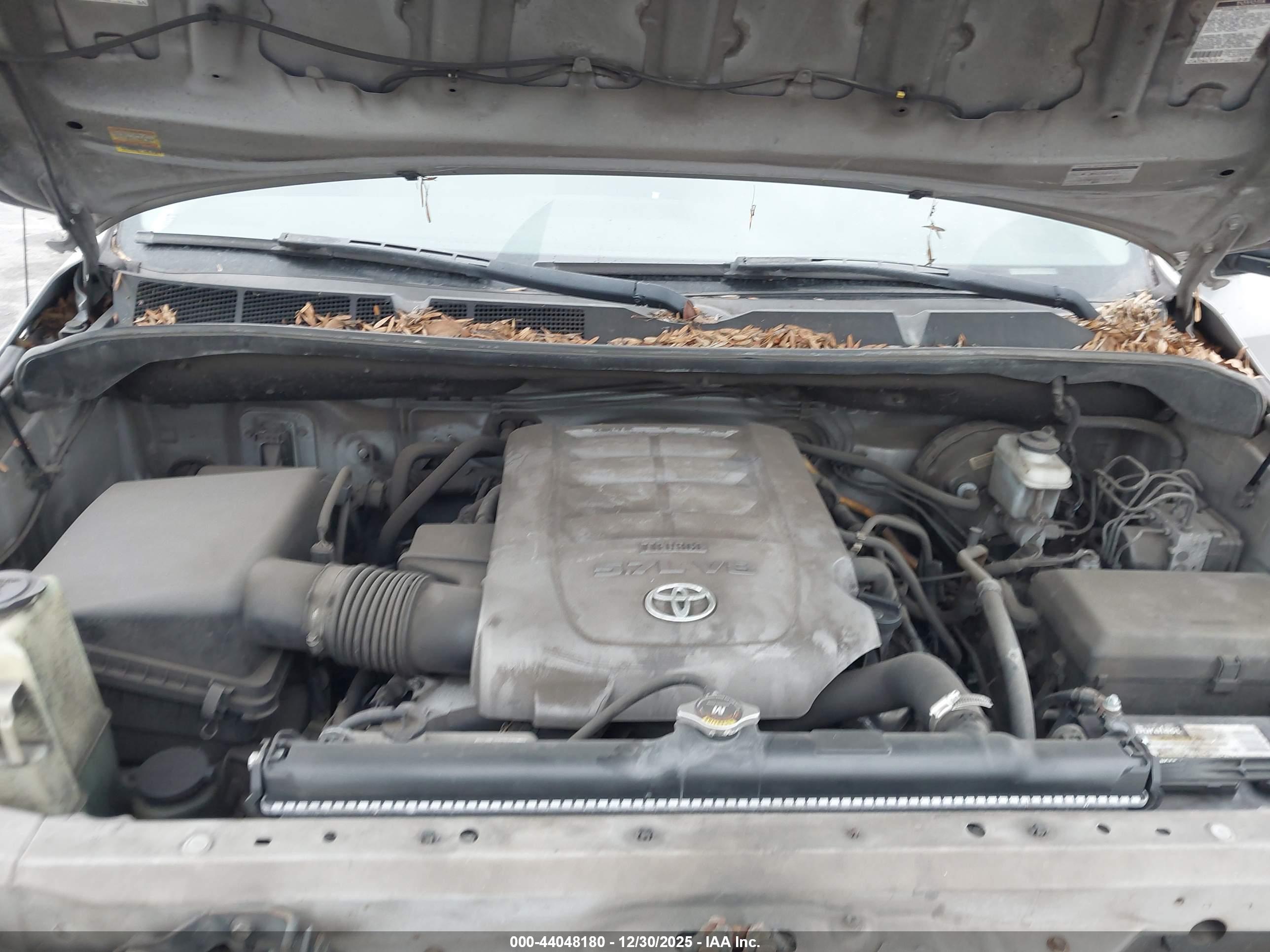 TOYOTA TUNDRA image 10