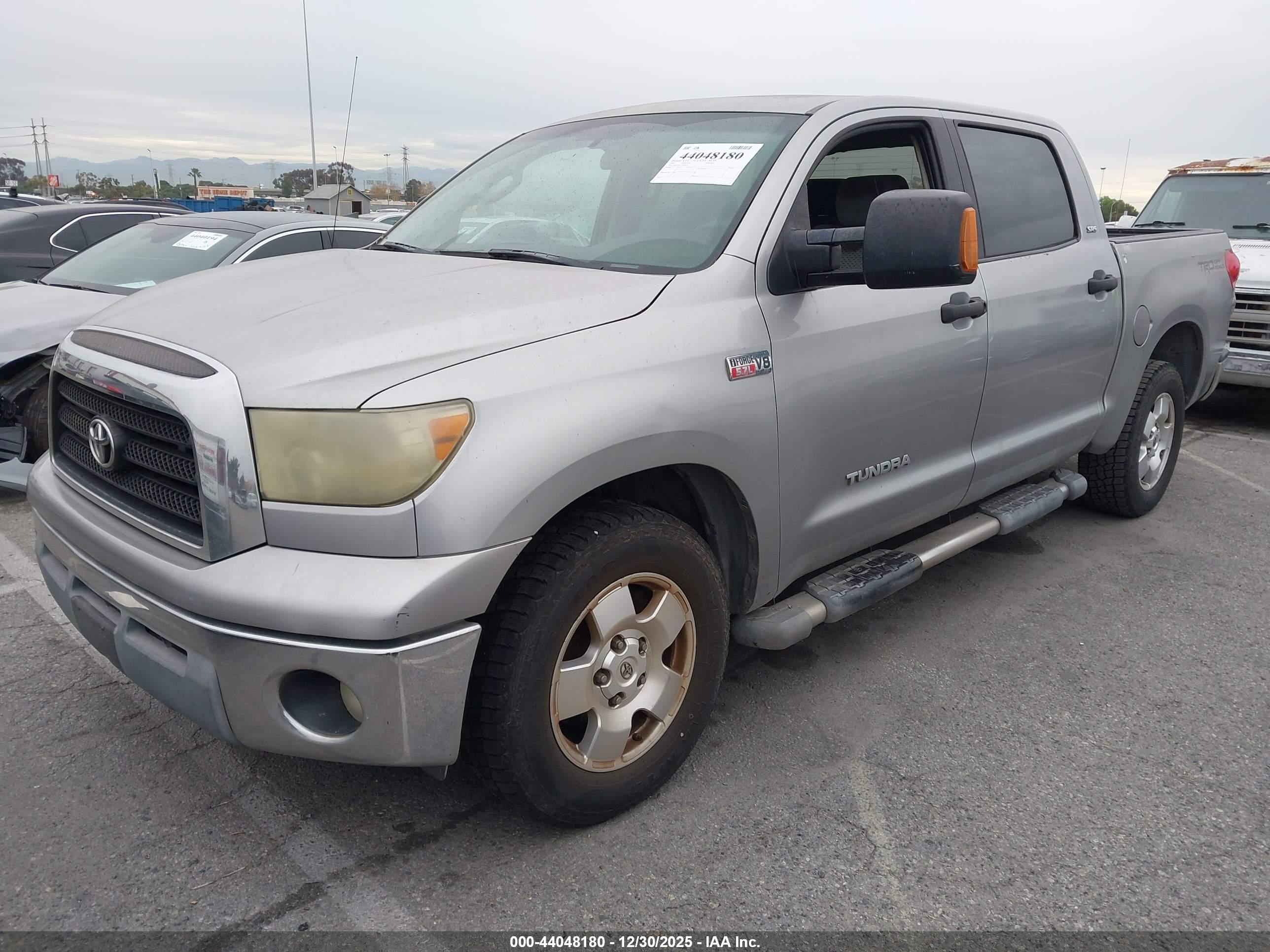 TOYOTA TUNDRA image 2
