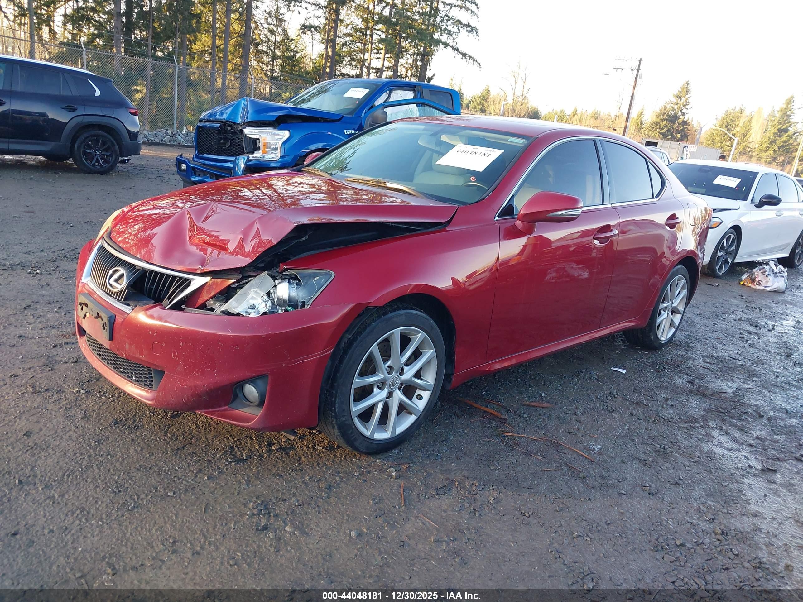 LEXUS IS image 2