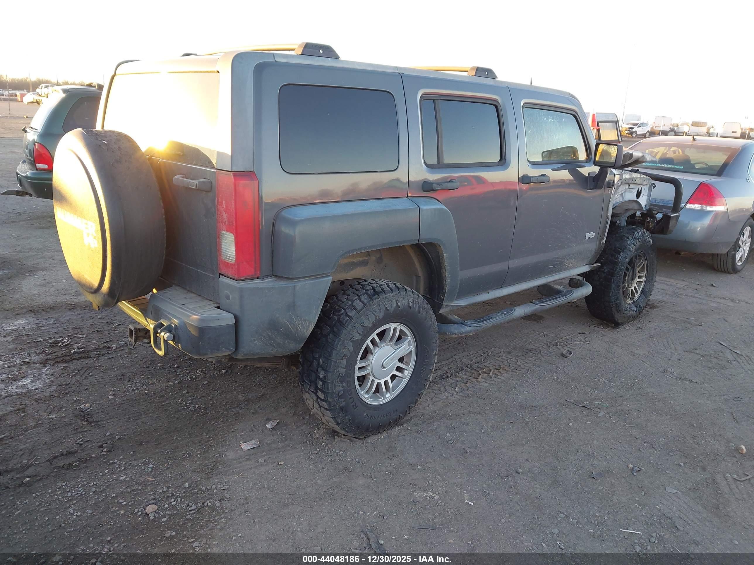HUMMER H3 image 4