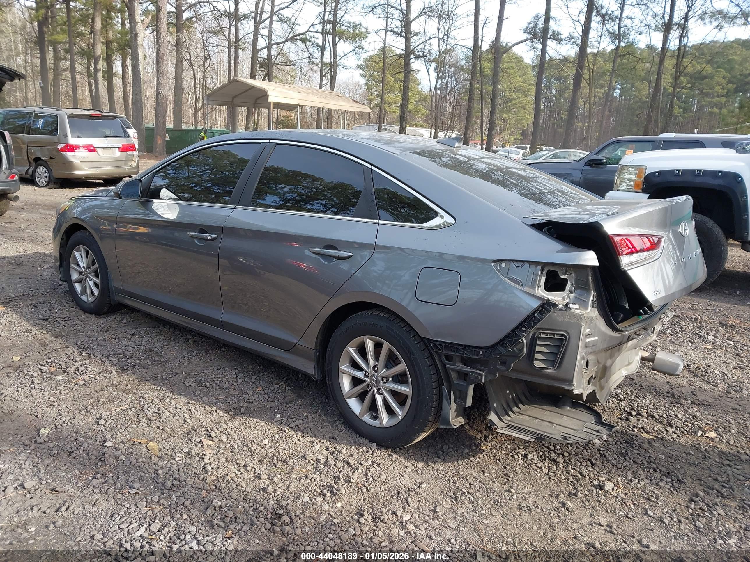 HYUNDAI SONATA image 3