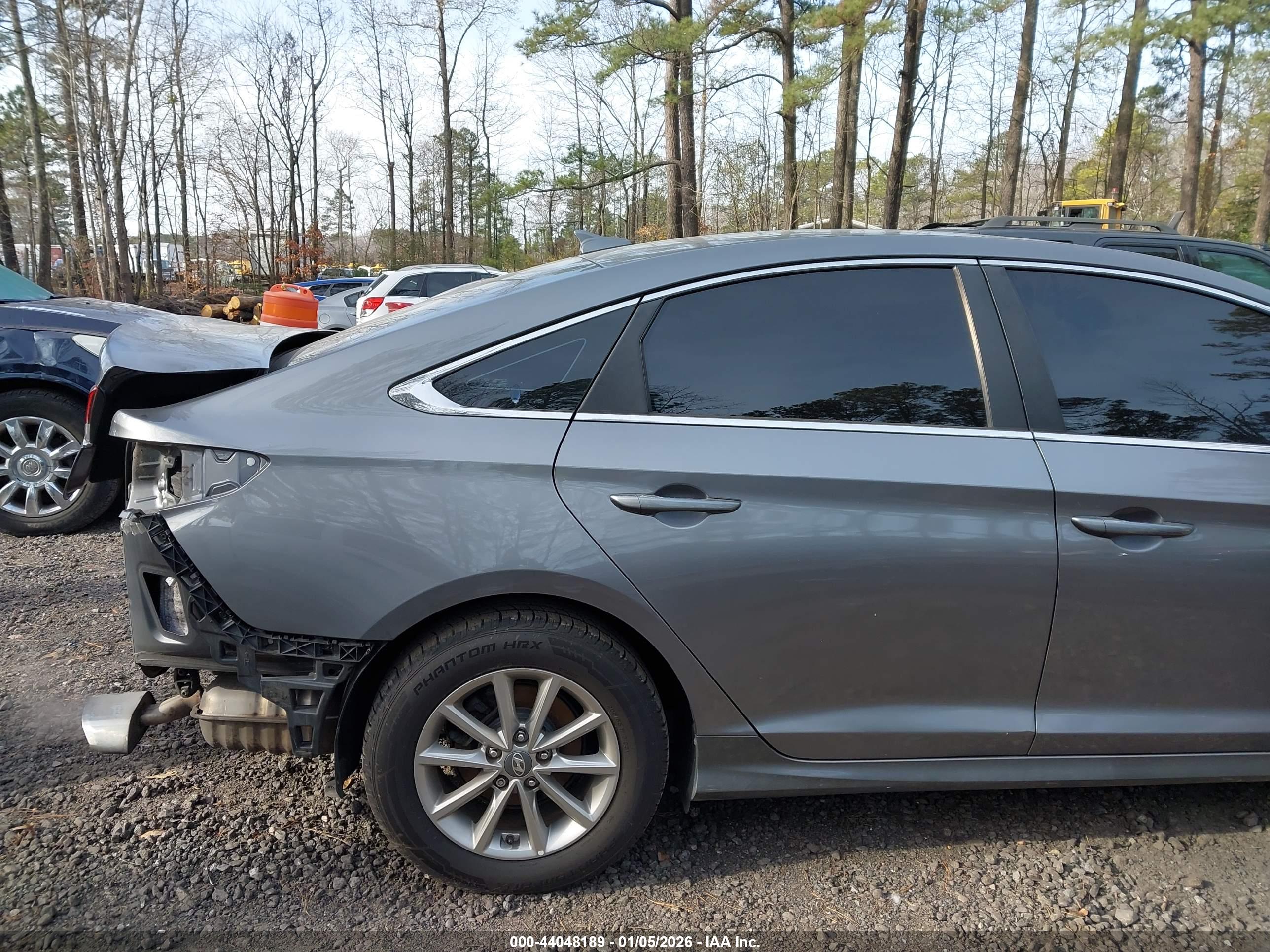 HYUNDAI SONATA image 6