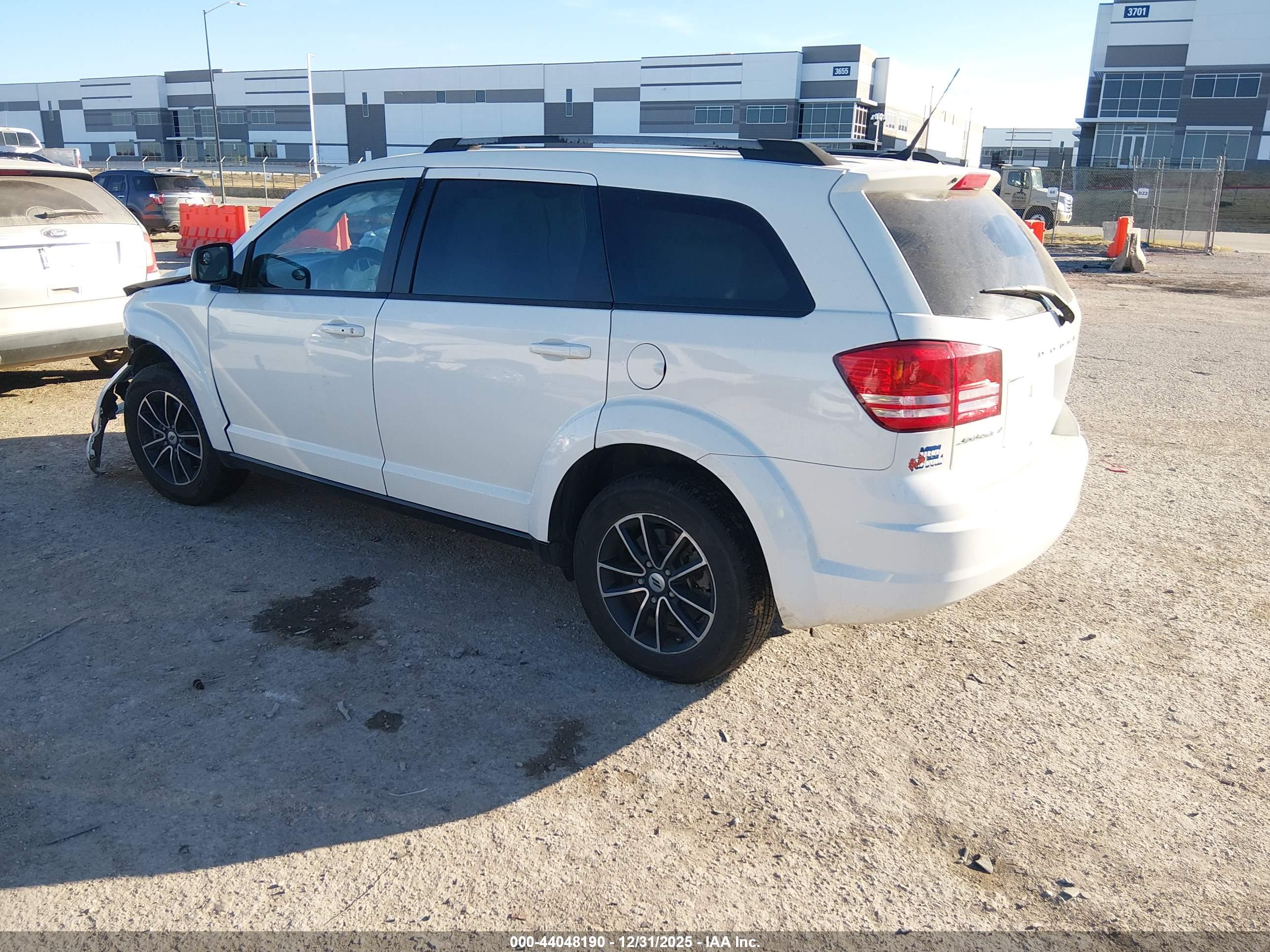 DODGE JOURNEY image 3