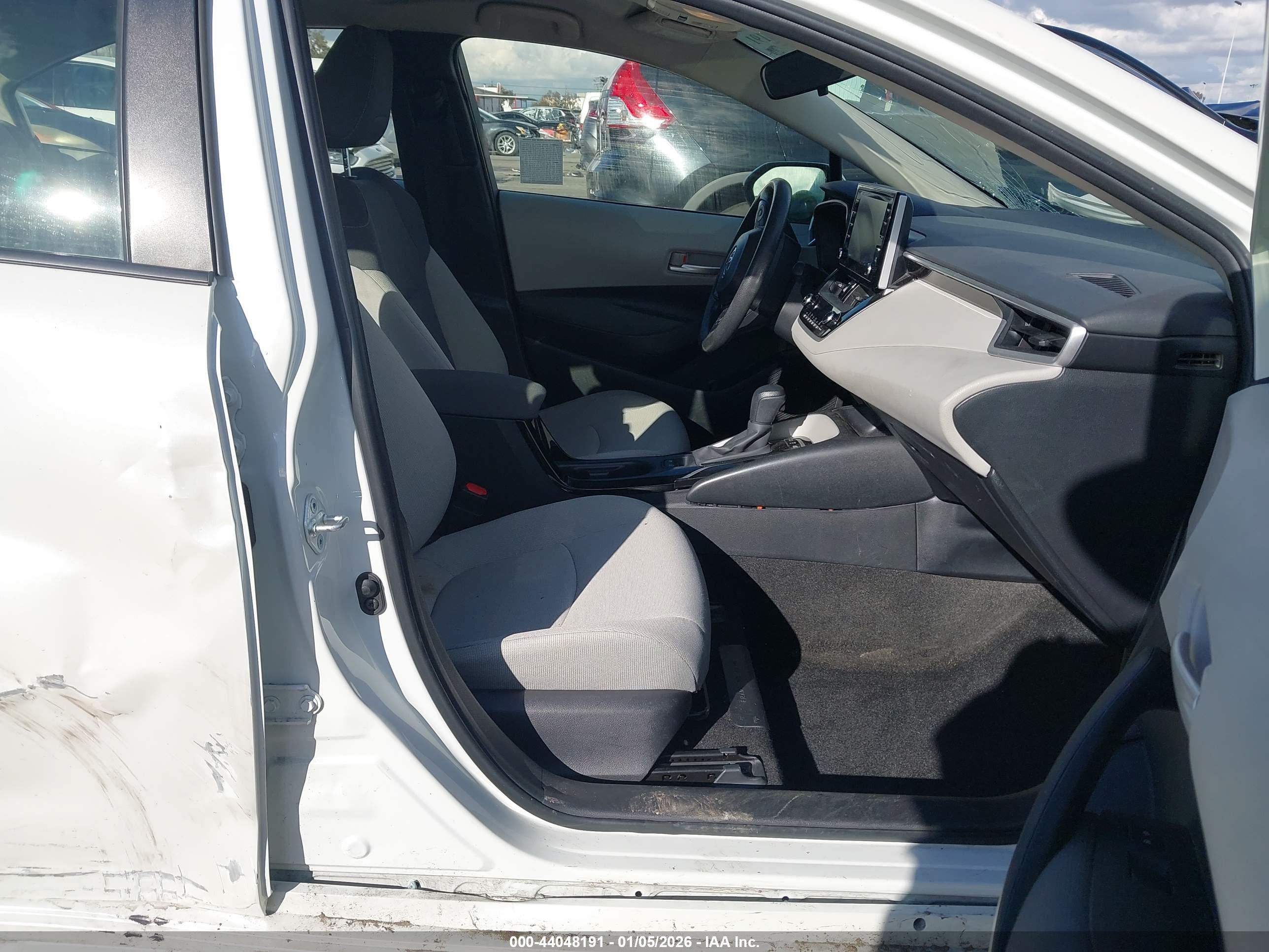TOYOTA COROLLA image 5