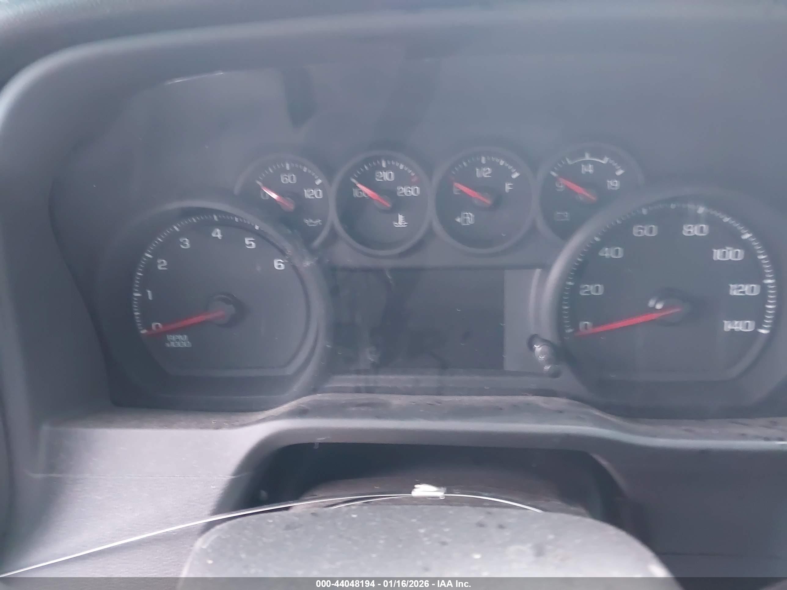 CHEVROLET SILVERADO image 6
