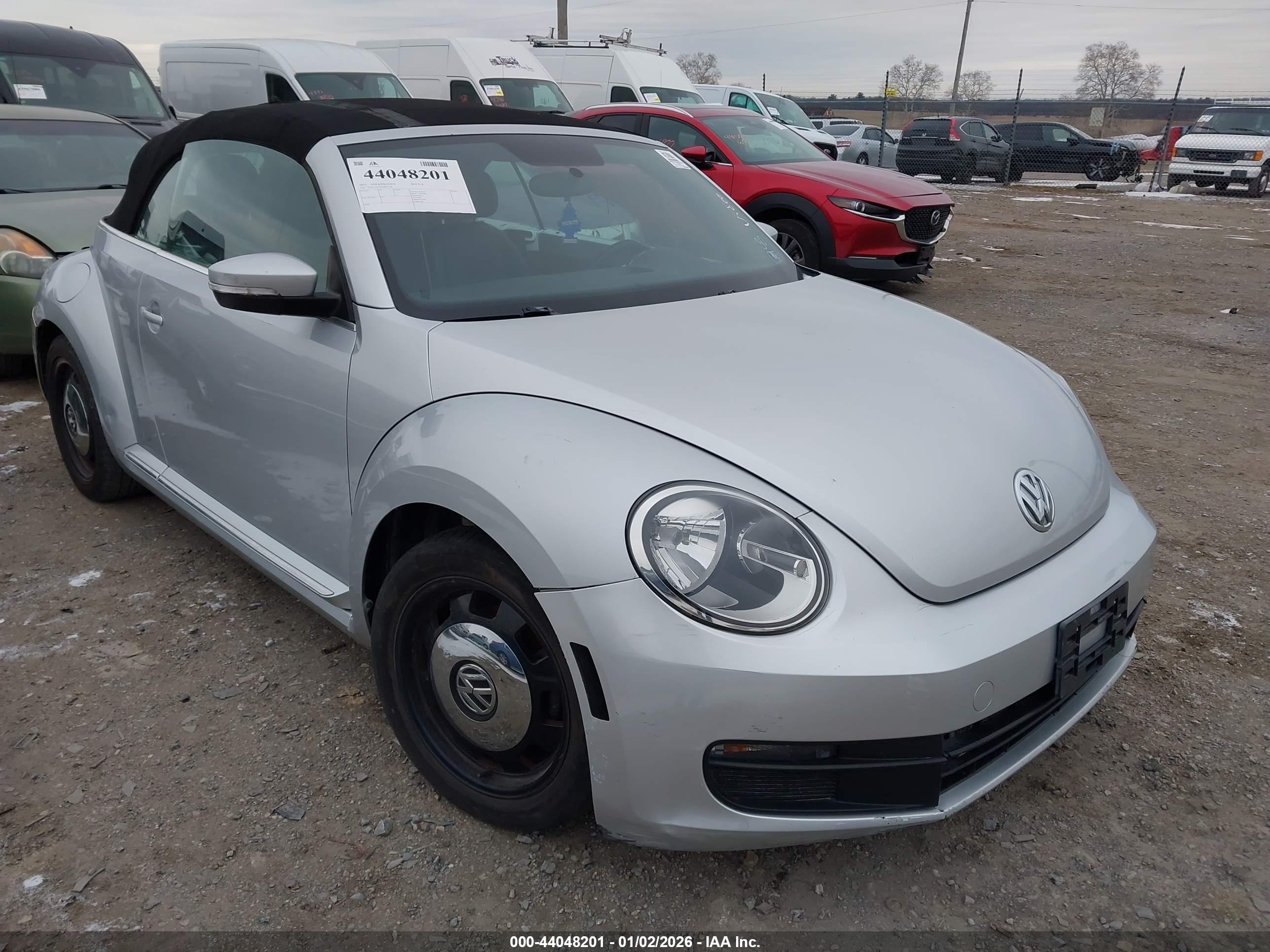 VOLKSWAGEN BEETLE image 6