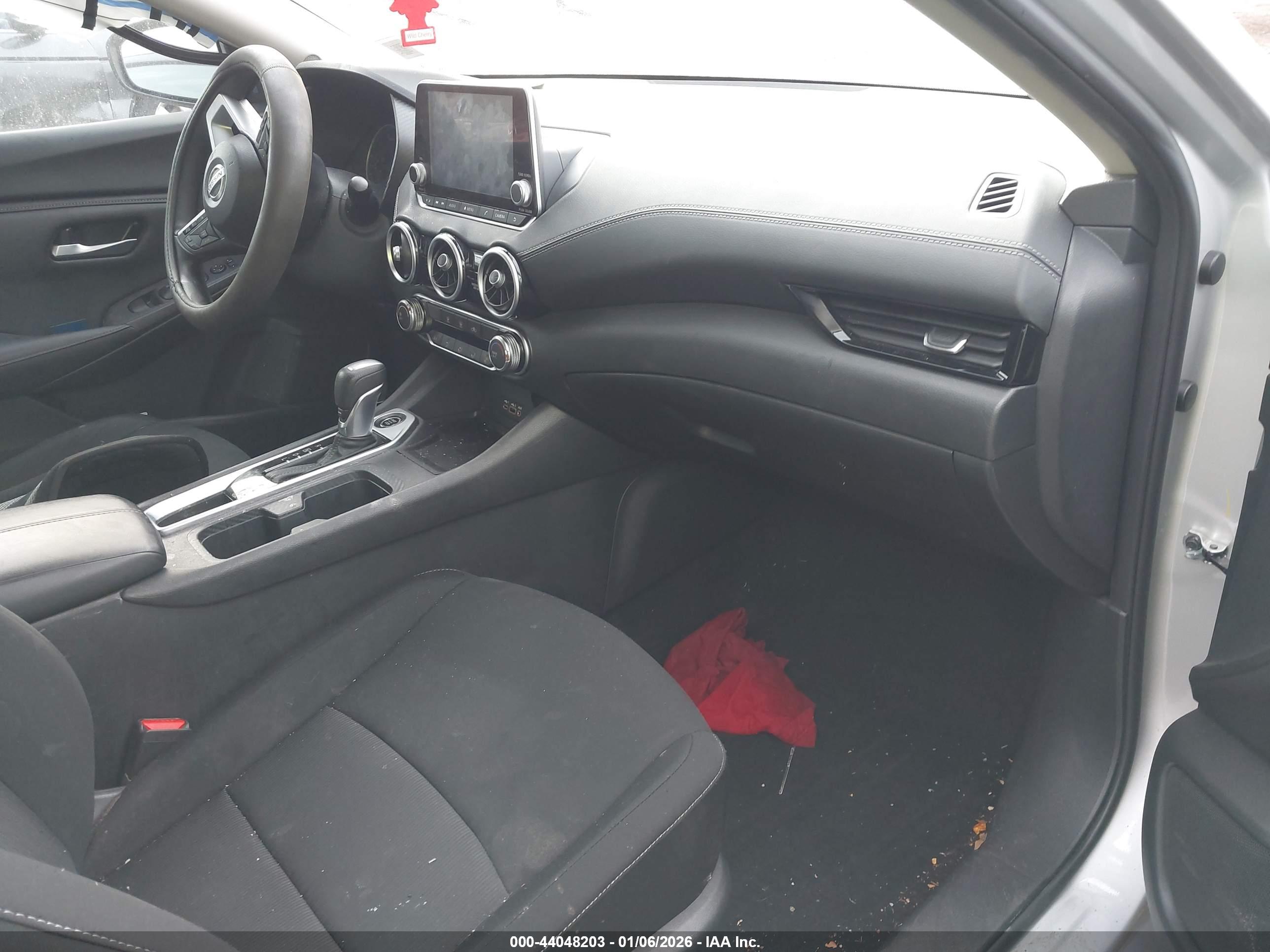 NISSAN SENTRA image 5
