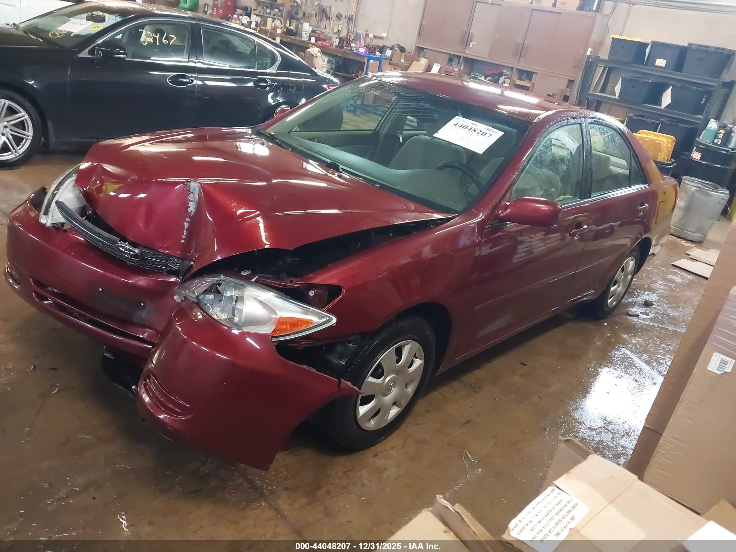 TOYOTA CAMRY image 2