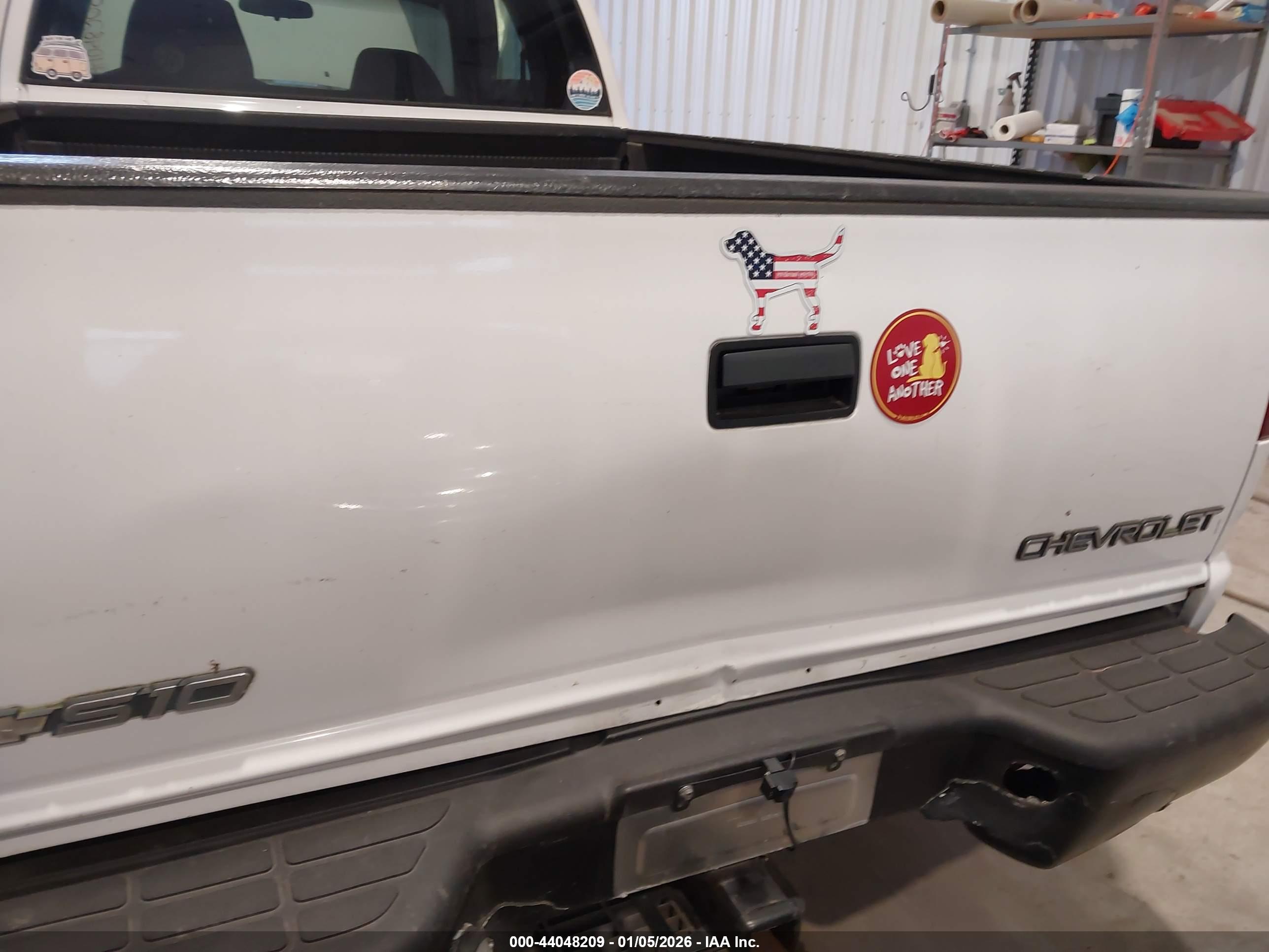 CHEVROLET S-10 image 6