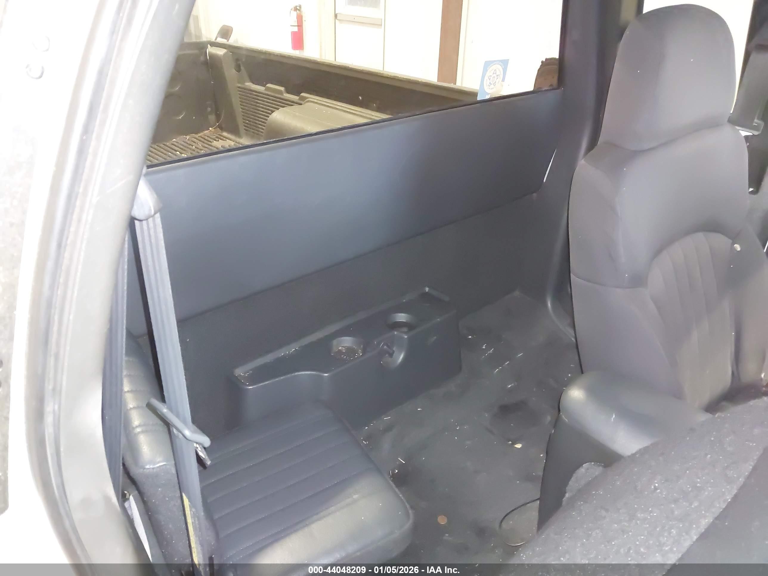CHEVROLET S-10 image 8