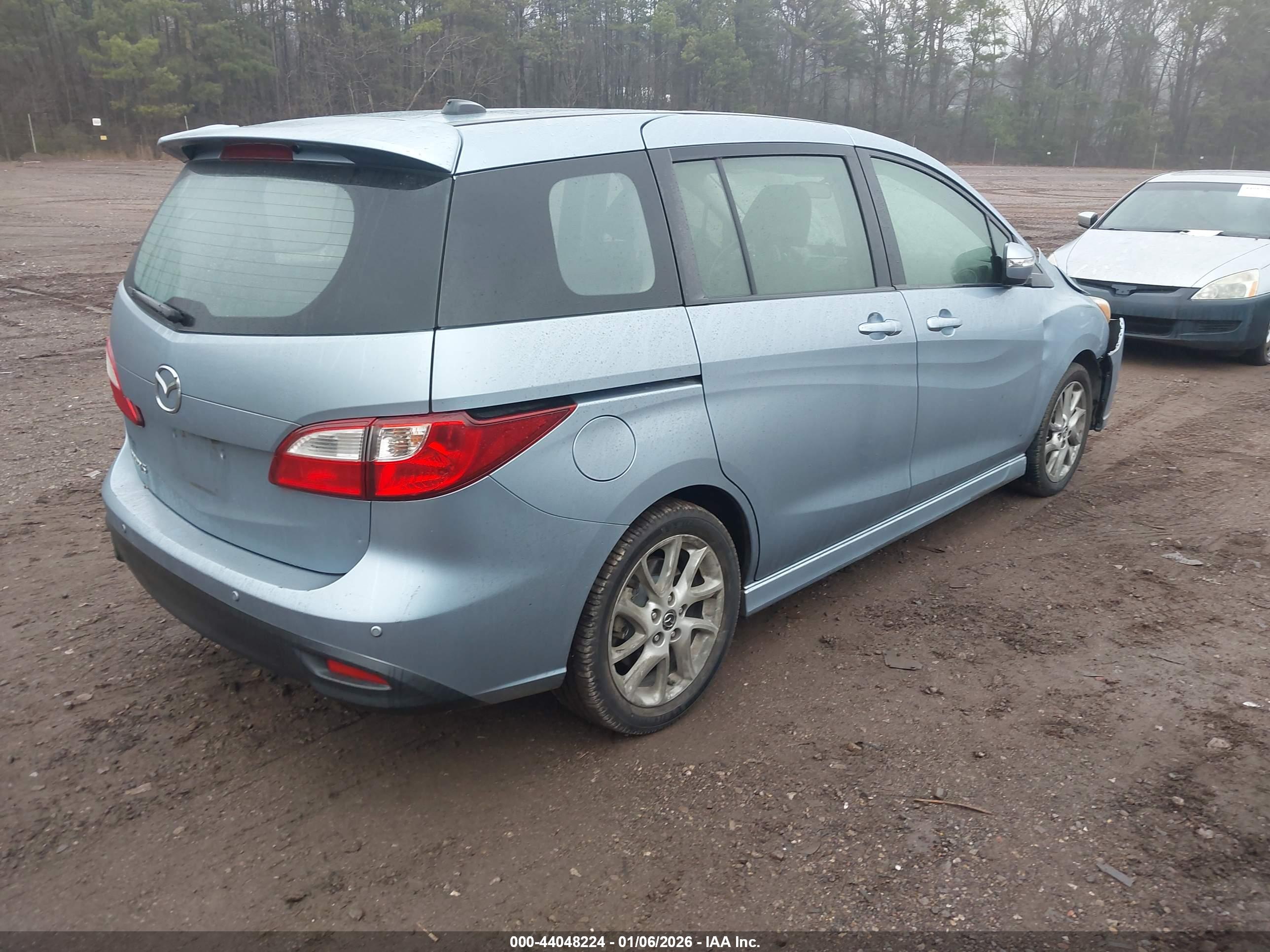 MAZDA MAZDA5 image 4